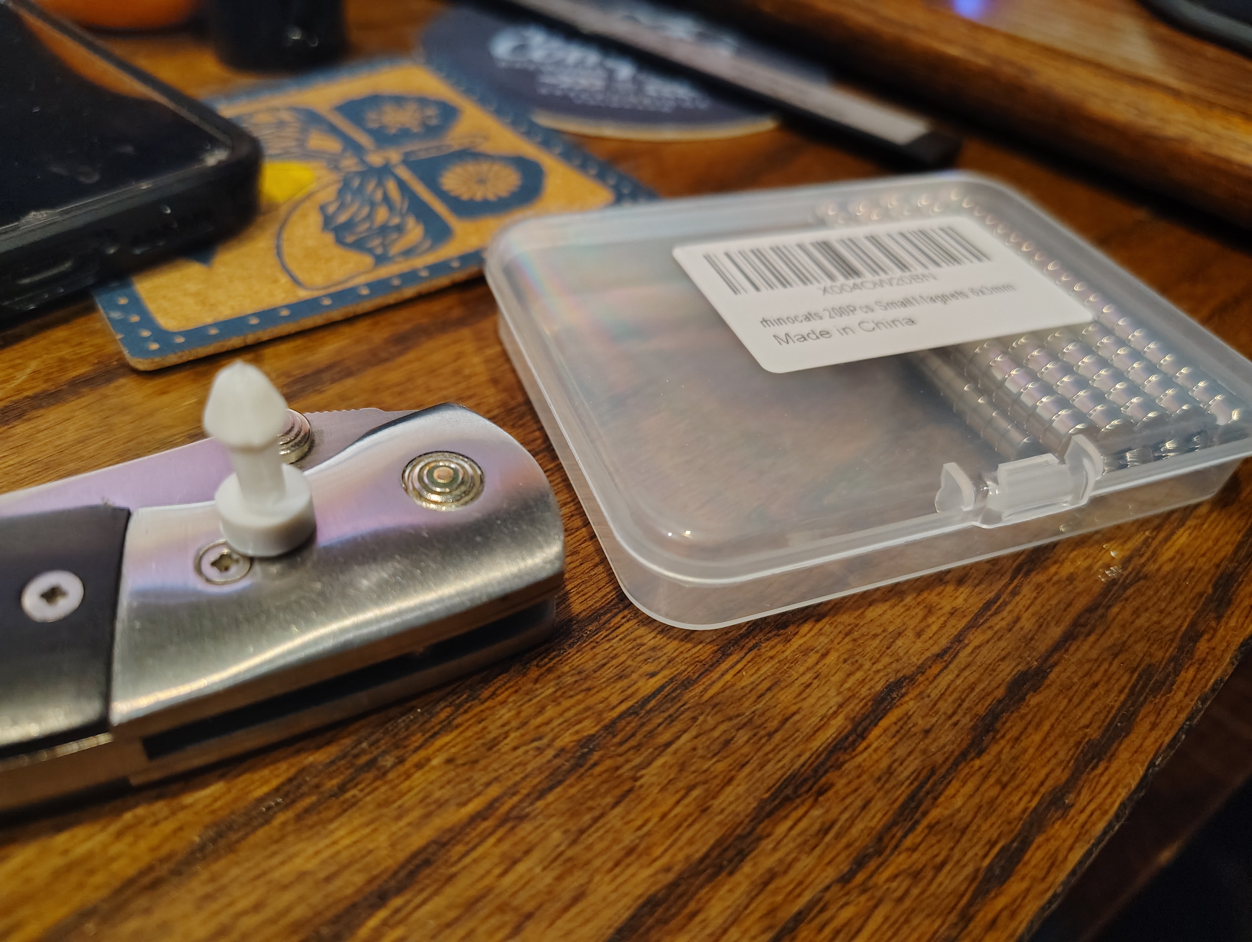 Push Pin Magnet Holder