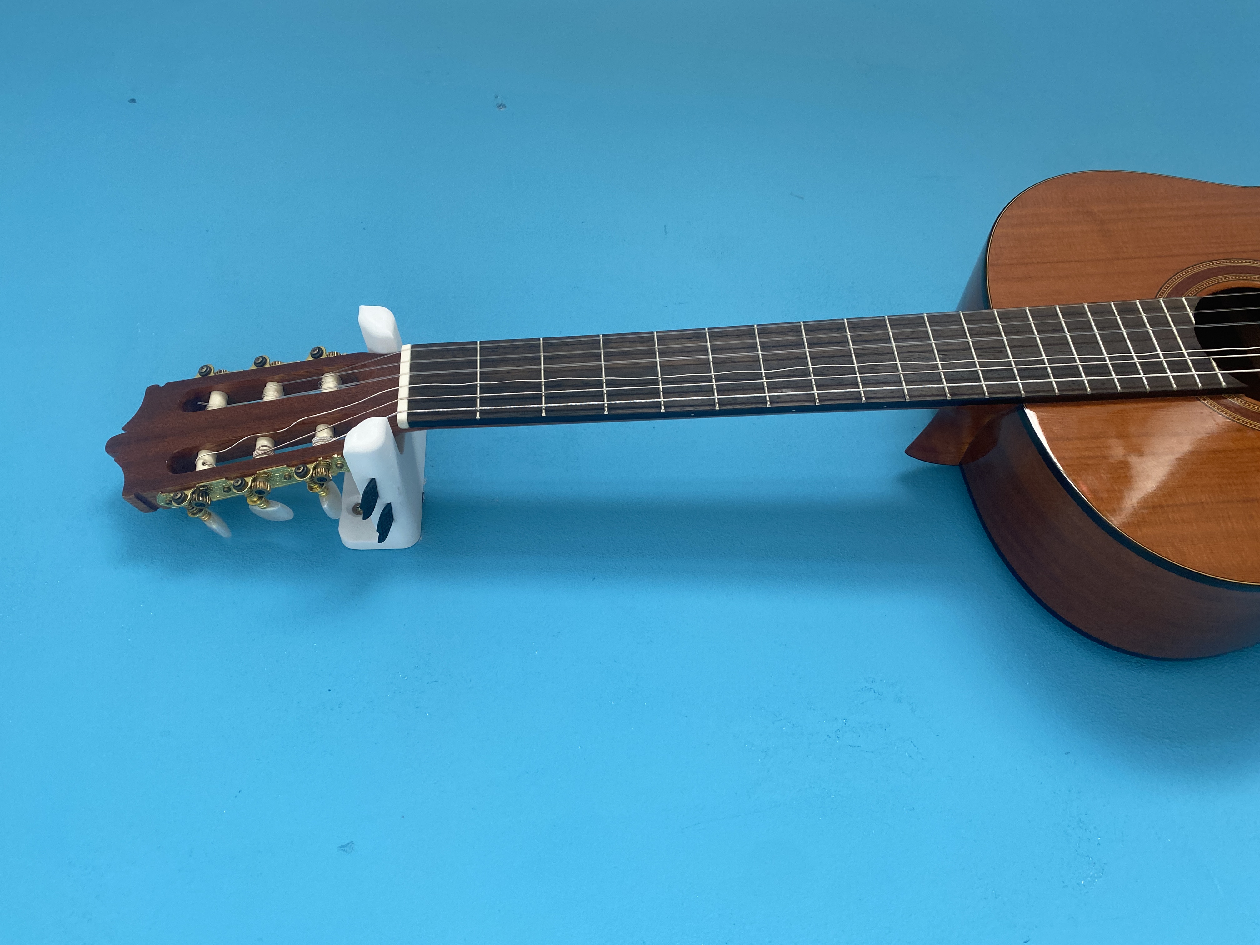 guitar holder