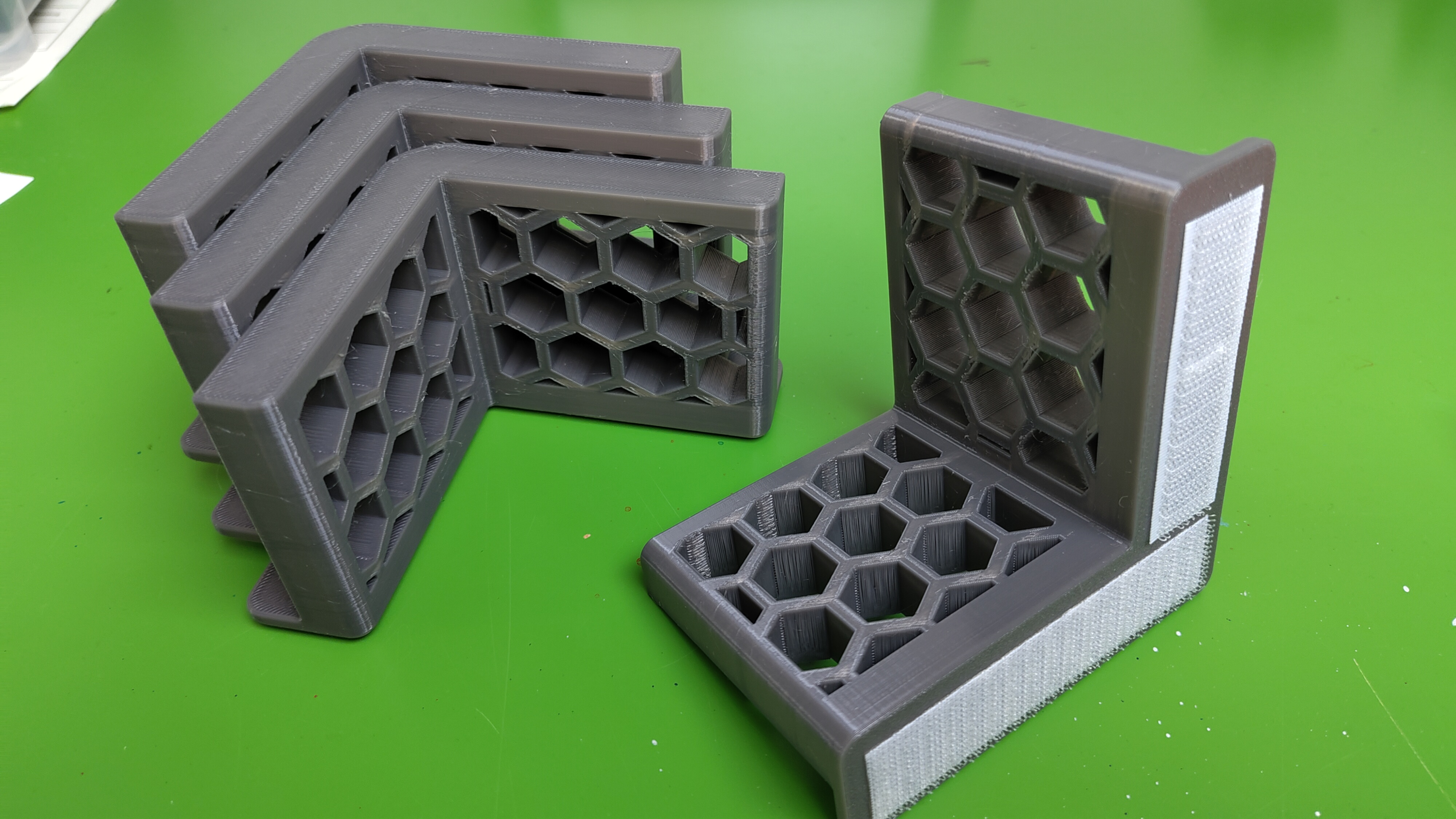Stackable Velcro trunk corner