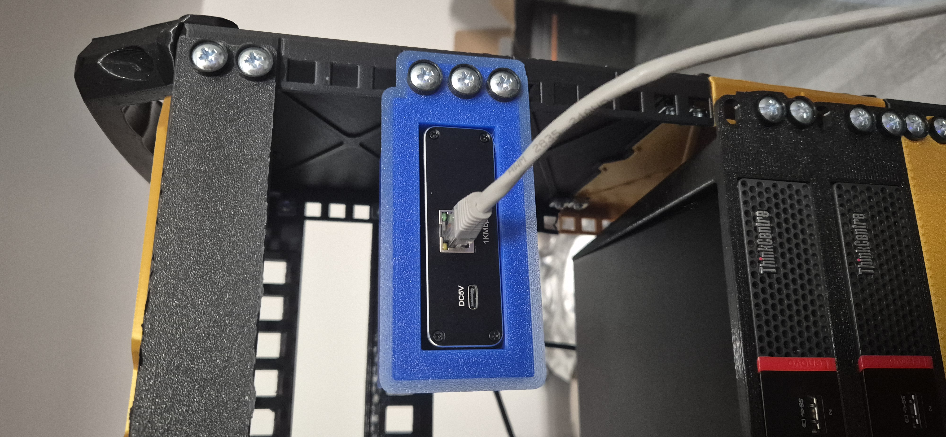 rack 10 inch - mini switch 4 ports