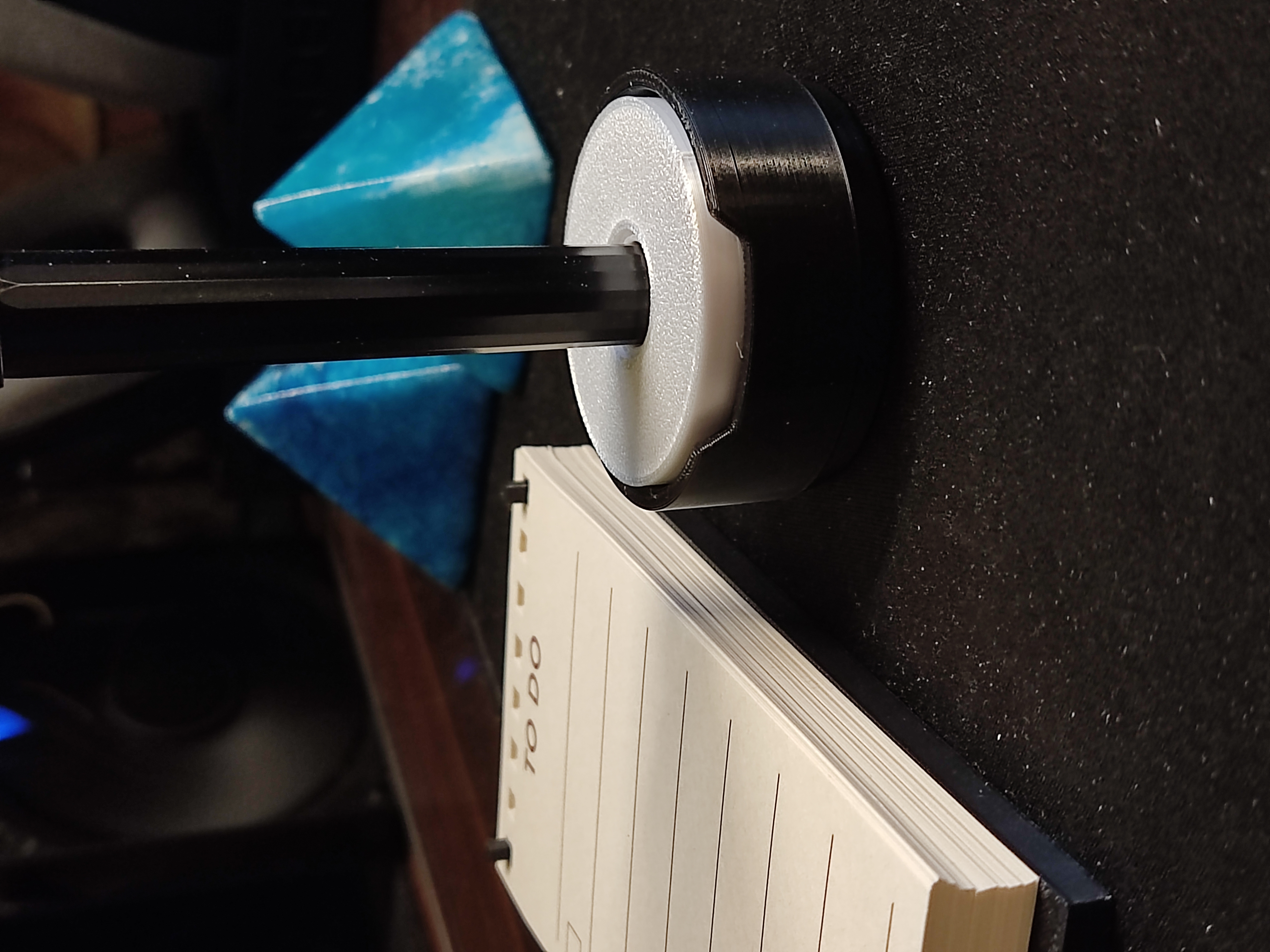 Grovemade inspired Pen Desk Stand