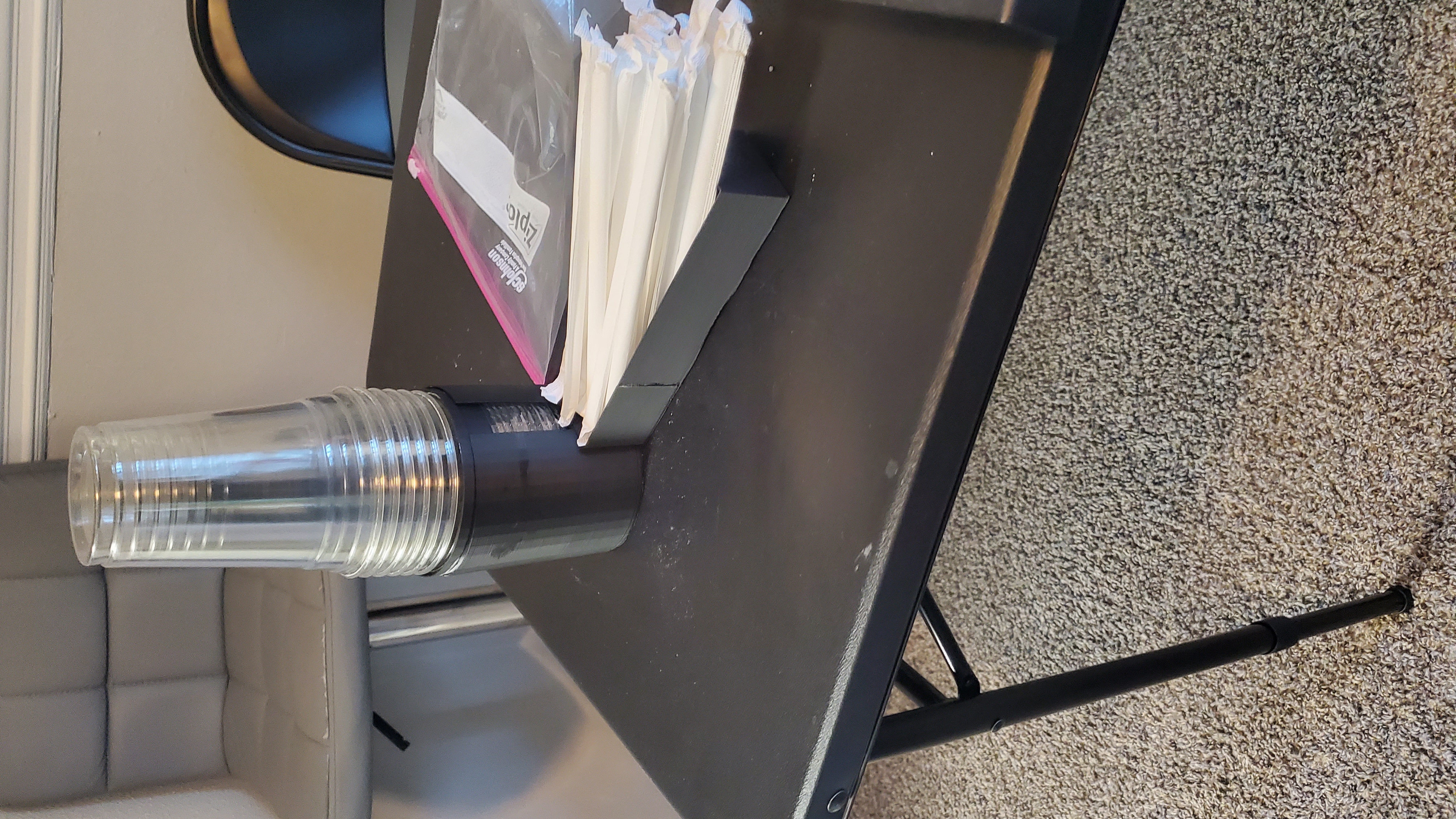 Cup lid straw holder