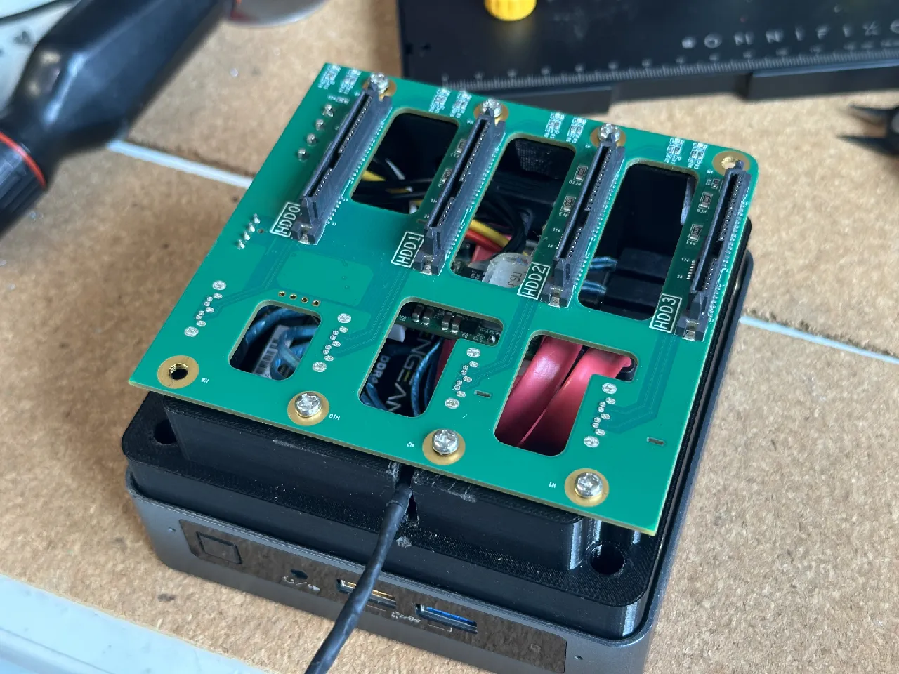The NUS (Next-Unit of Storage) - NUC based NAS by amd989