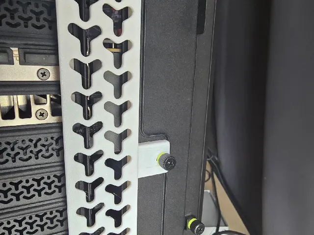 PCI screw cover for Corsair Frame 4000D