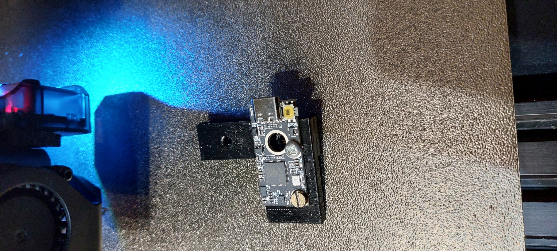 Mount for the ADXL345/LIS2DW BTT Accelerometer Sidewinder x2