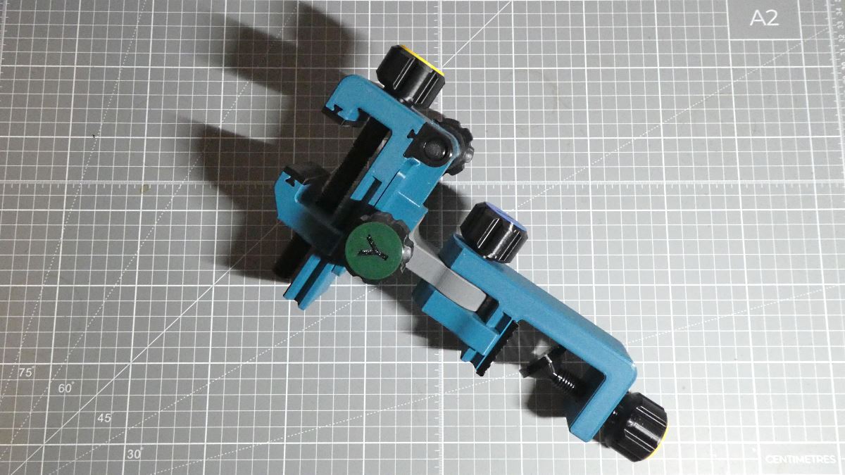 Three Axis Table Vise