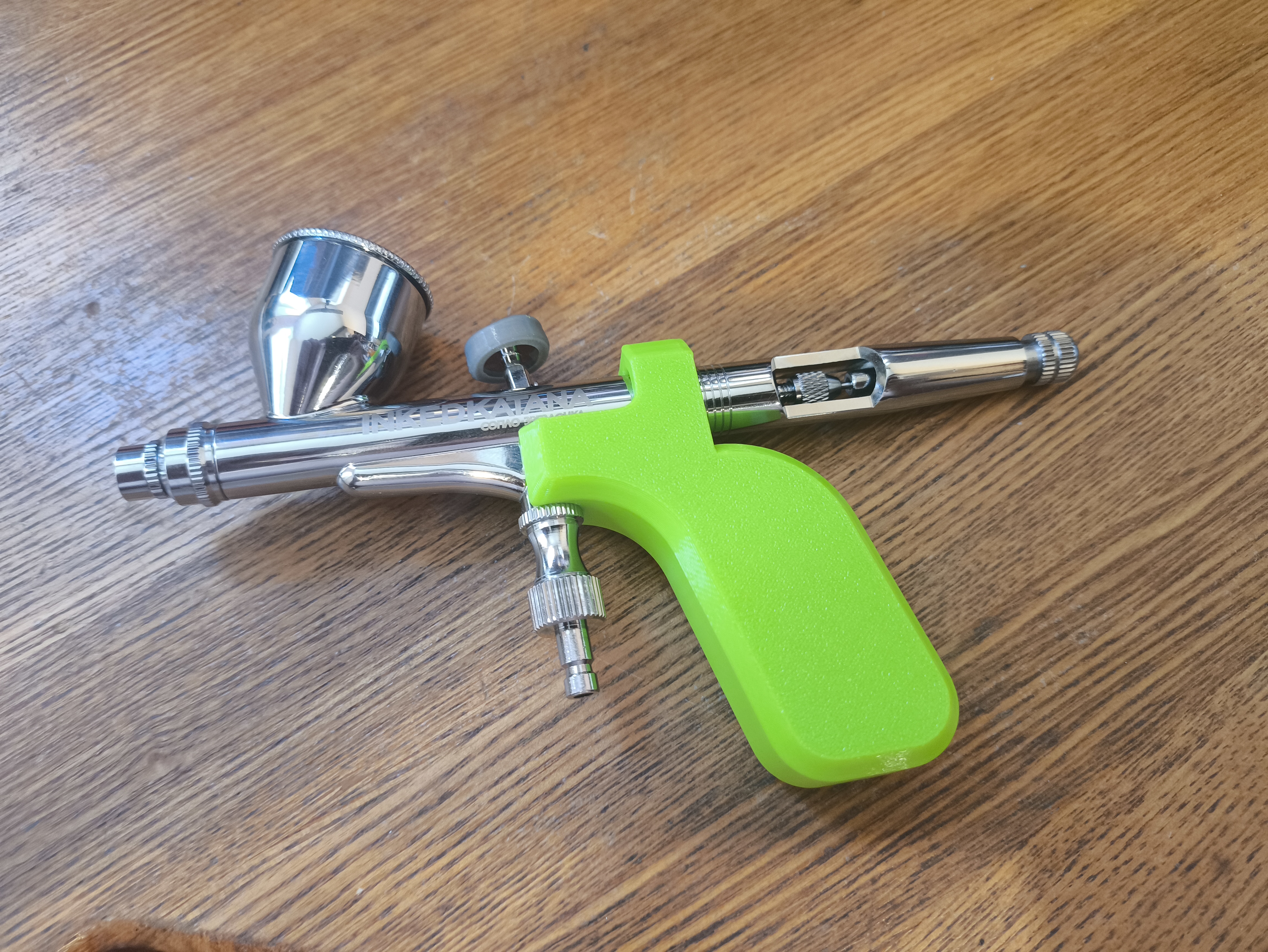 Airbrush pistol-grip Handle