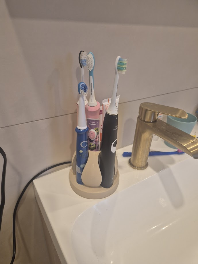 Philips sonicare holder / stance