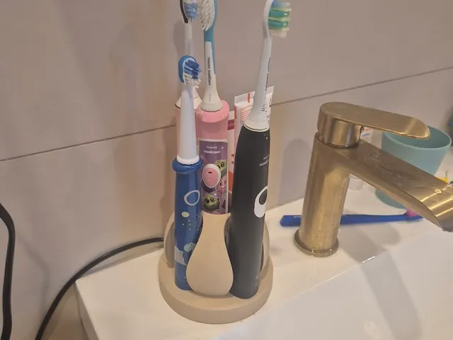 Philips sonicare holder / stance