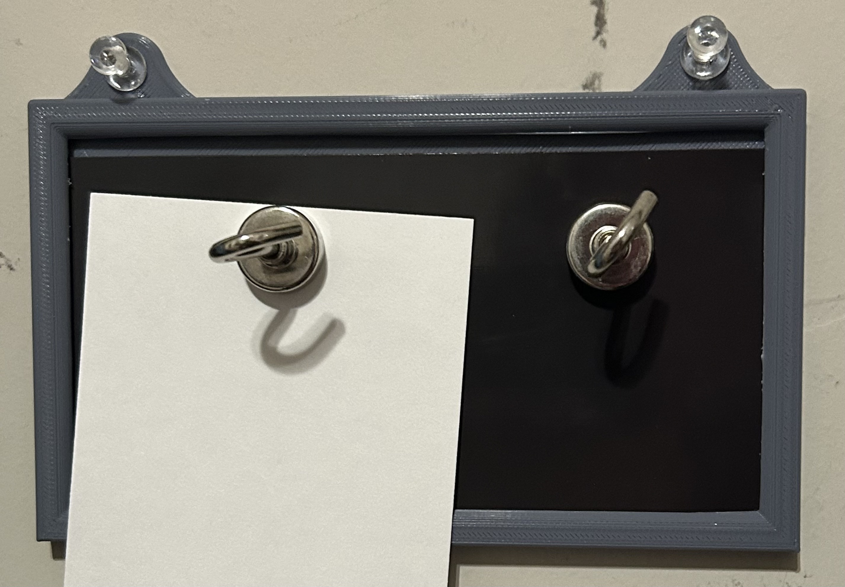 ToDo List/Picture Holder