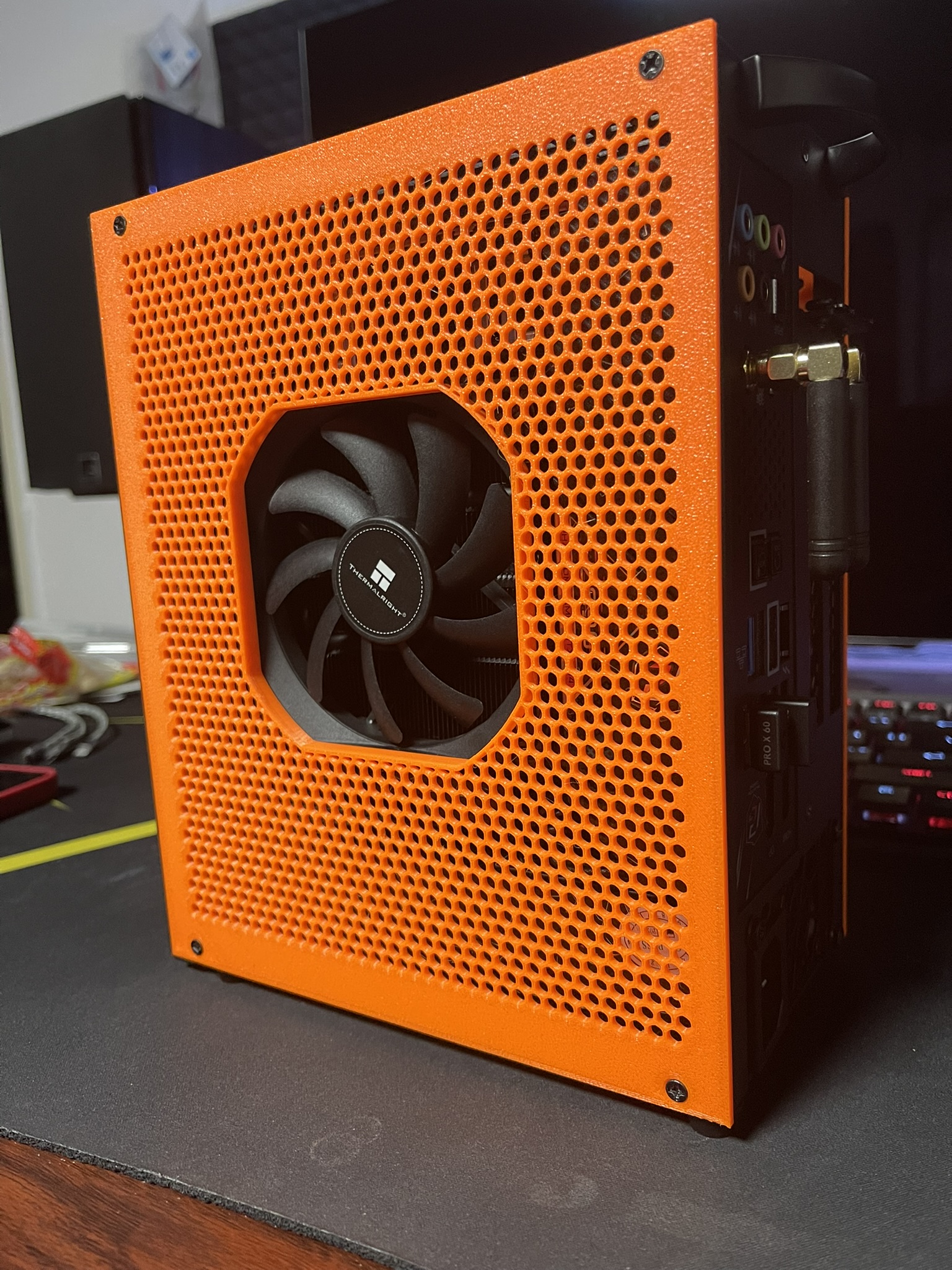 Miniatura 3 do modelo 3D Side Panel Mods for A07 ITX PC Case
