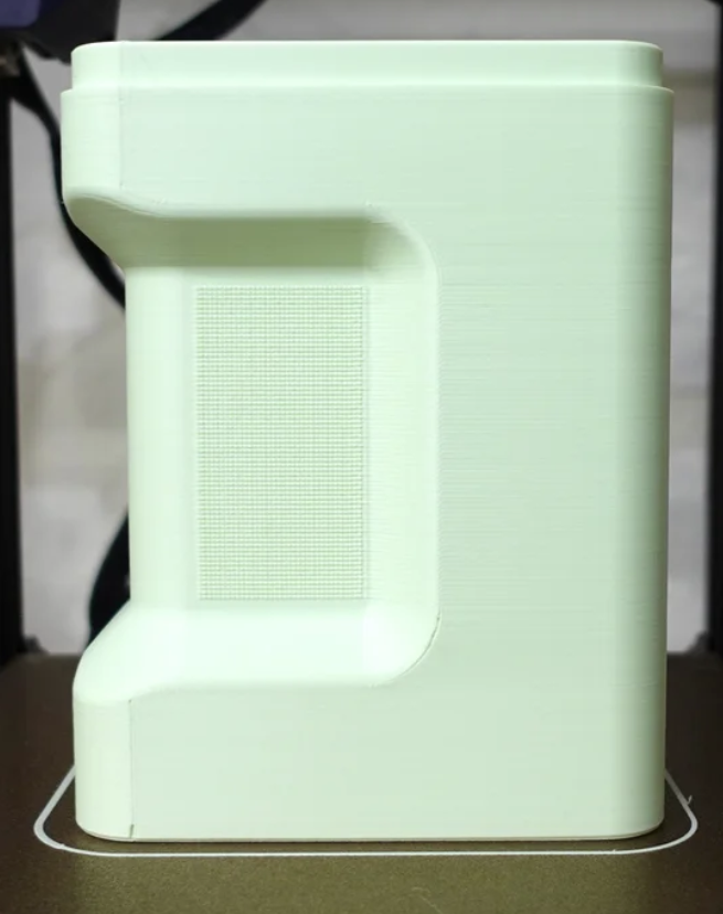 Ergonomic Powder Container with Scoop