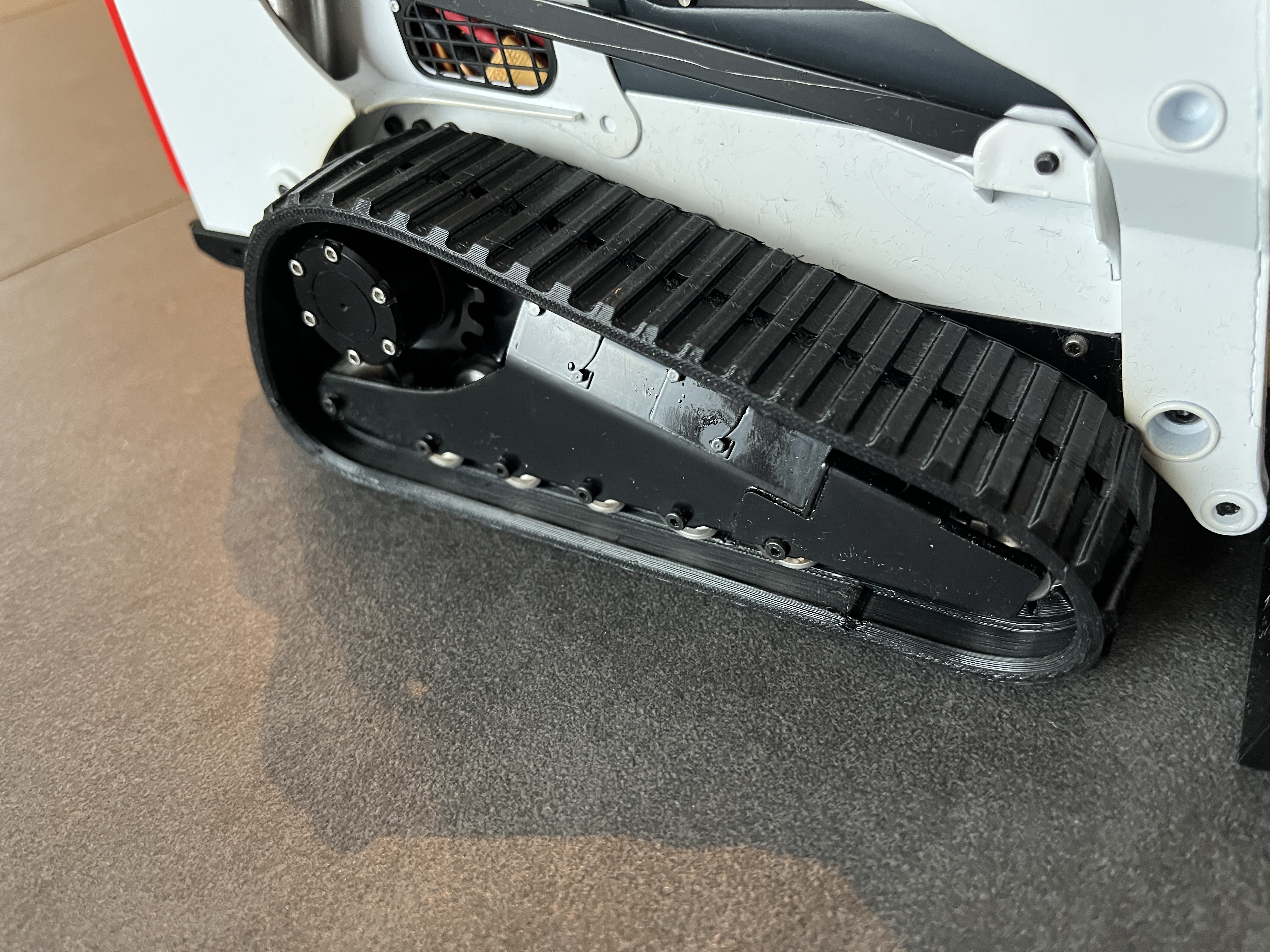 Track for rc skid-steer