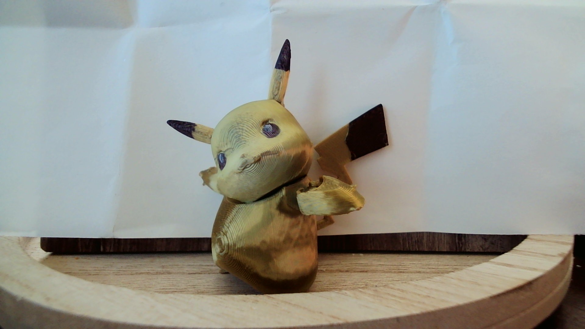 Poseable Pikachu — miniatura 2