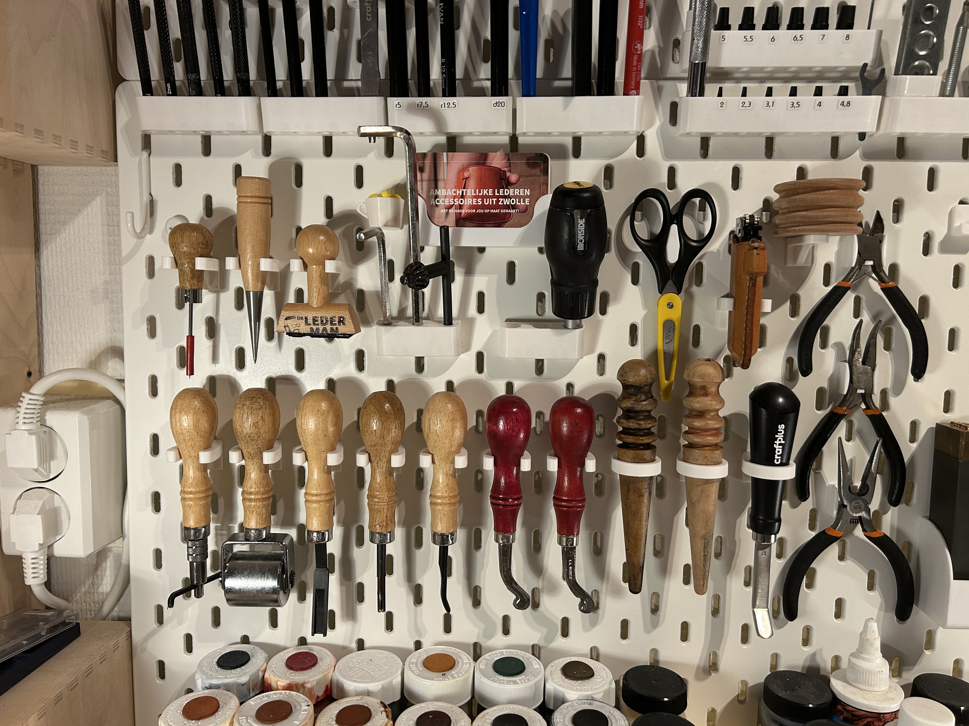 Tool holders for leathercraft tools for IKEA Skadis (SUMS)