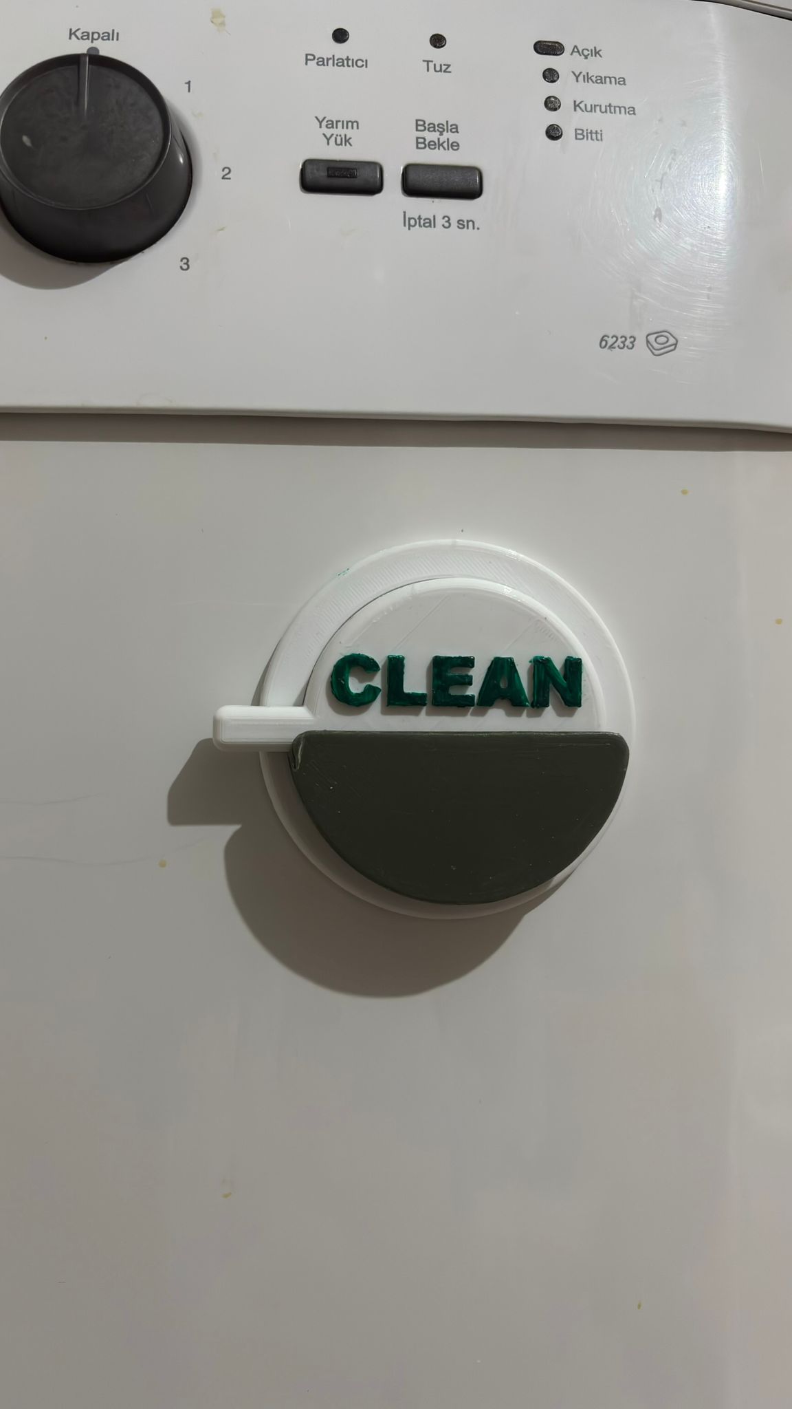 Dishwasher Status Sign - Remix (6x2 Magnet & Modular Shield)