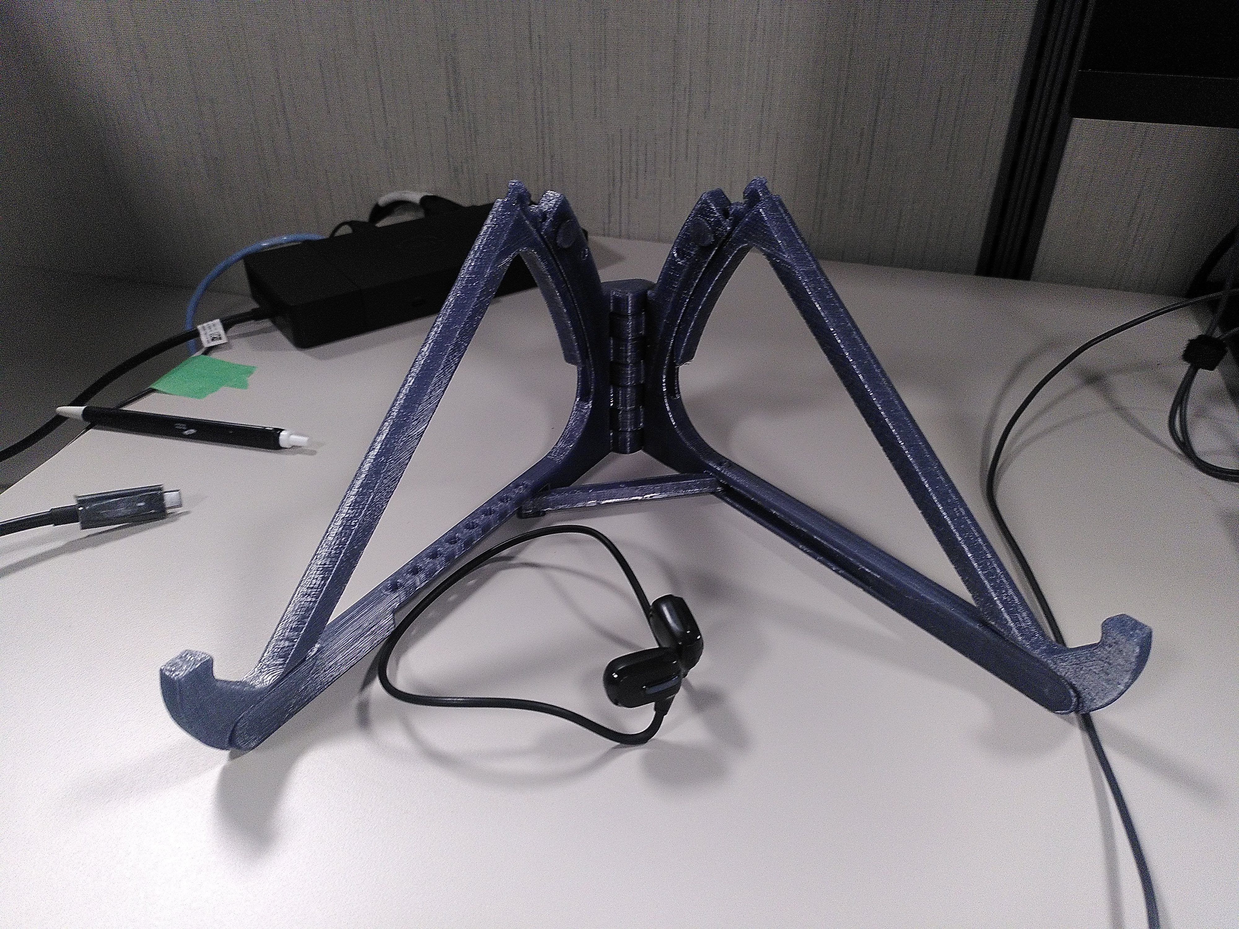 Print In Place Laptop Stand Angle Adjust/Foldable; Print-in-Place