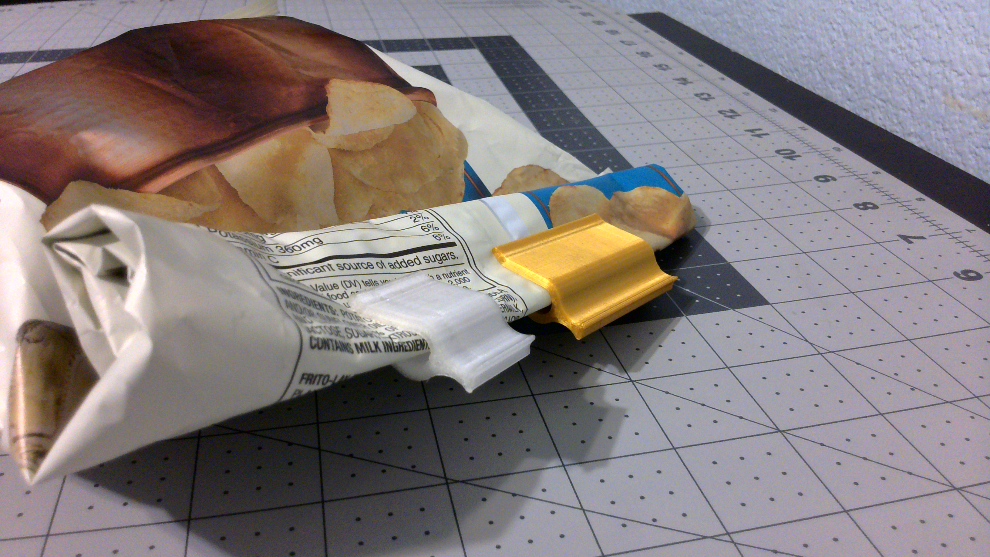 The Chipper clipper (chip and bag clip)
