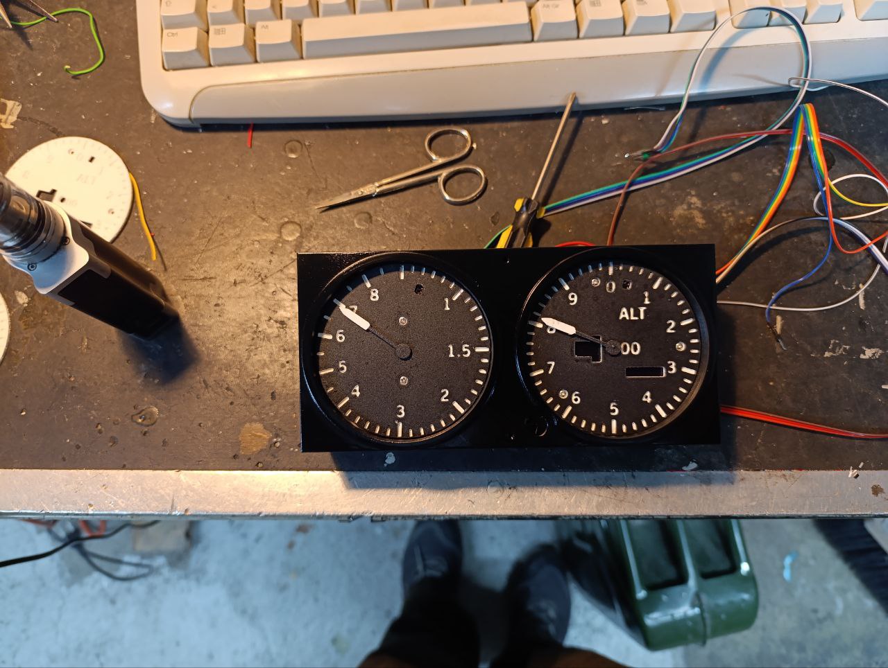 F16 Altimeter & Speed Indicator