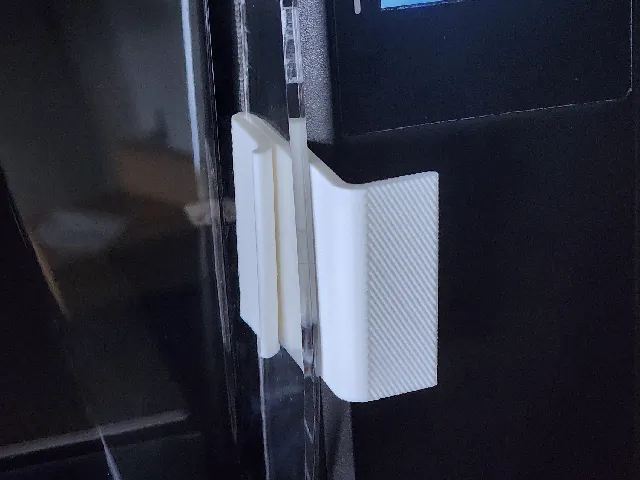 QIDI Q1 Pro Clip-On Door Handle