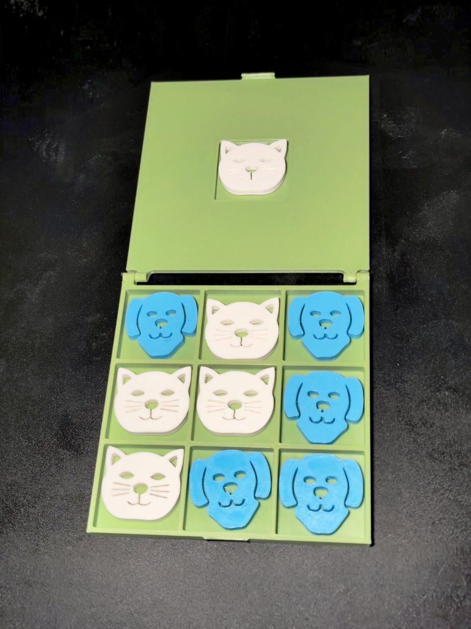Tic-Tac-Toe Pet Edition – Cats vs Dogs