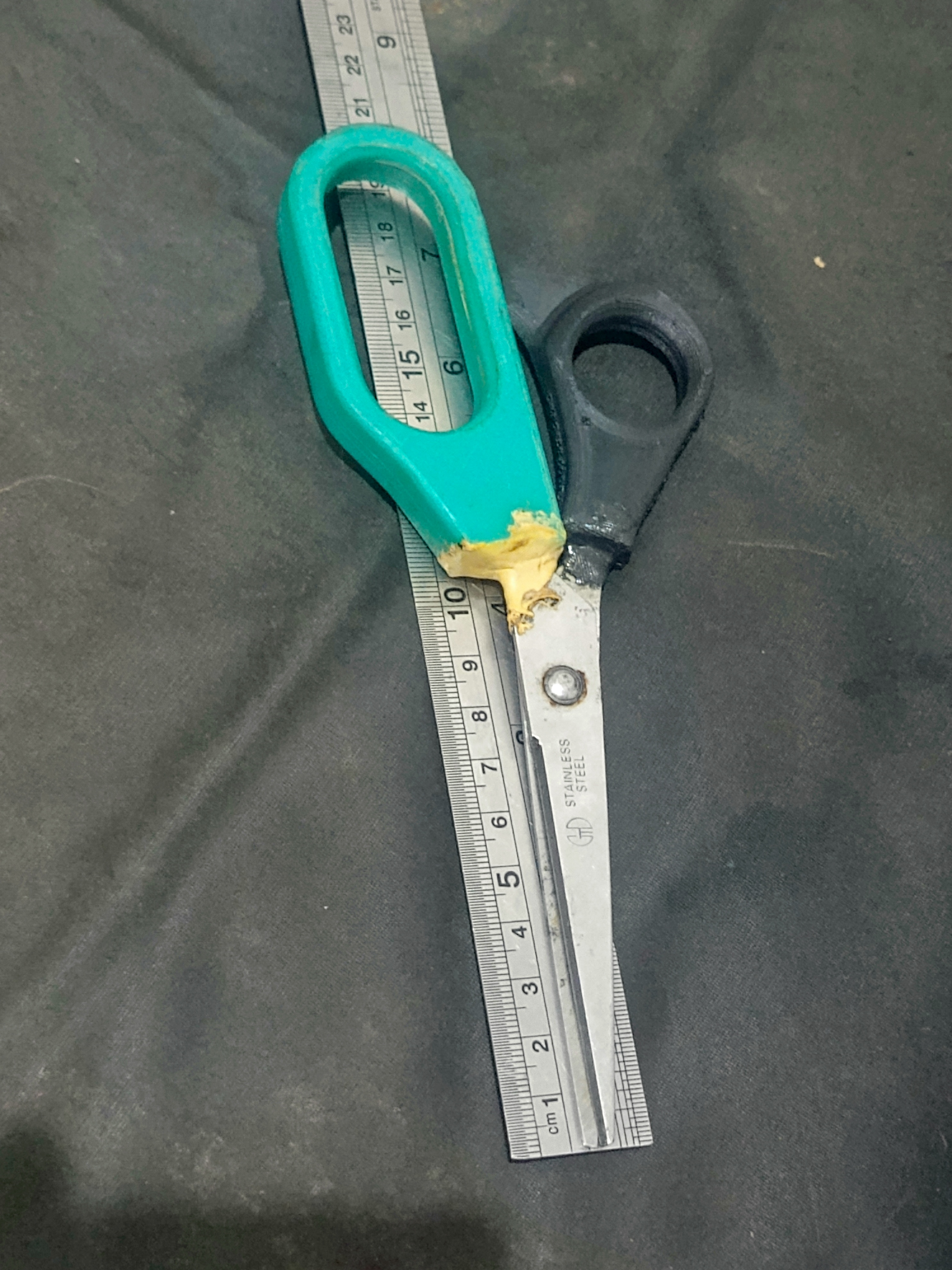 Scissors part