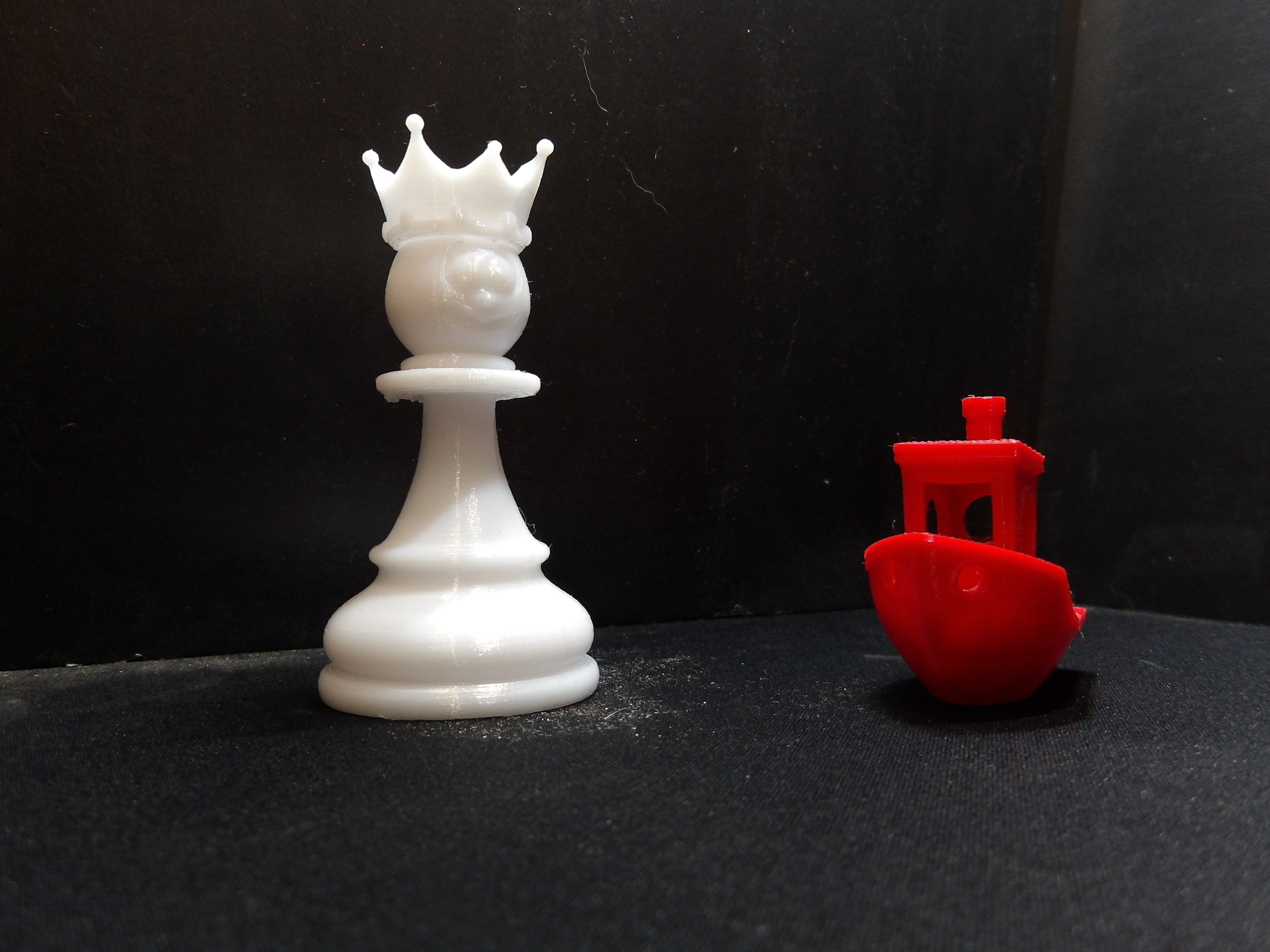 Miniatura 4 do modelo 3D Happy chess king