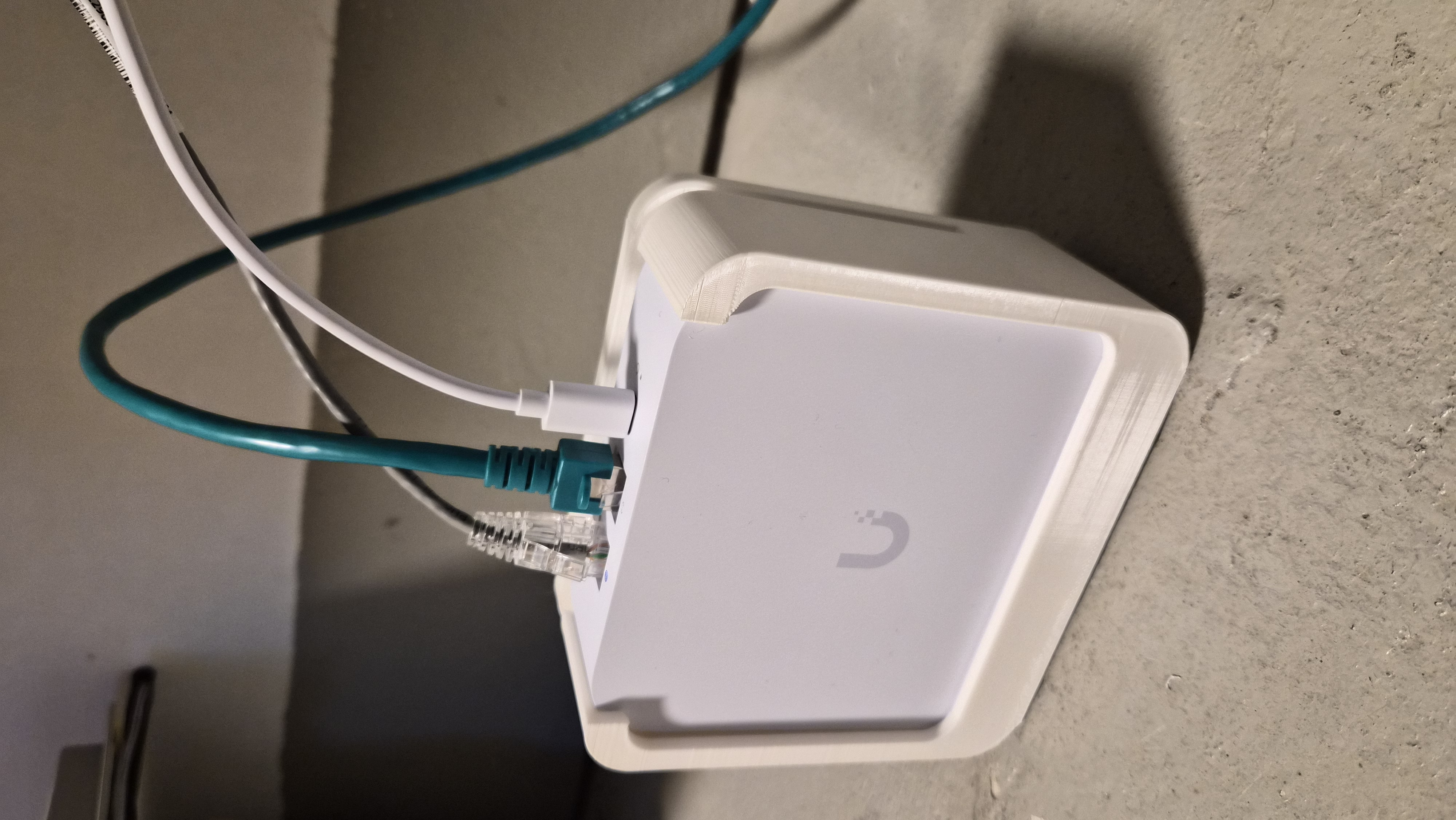 Unifi Express 7 Holder Multiconnect
