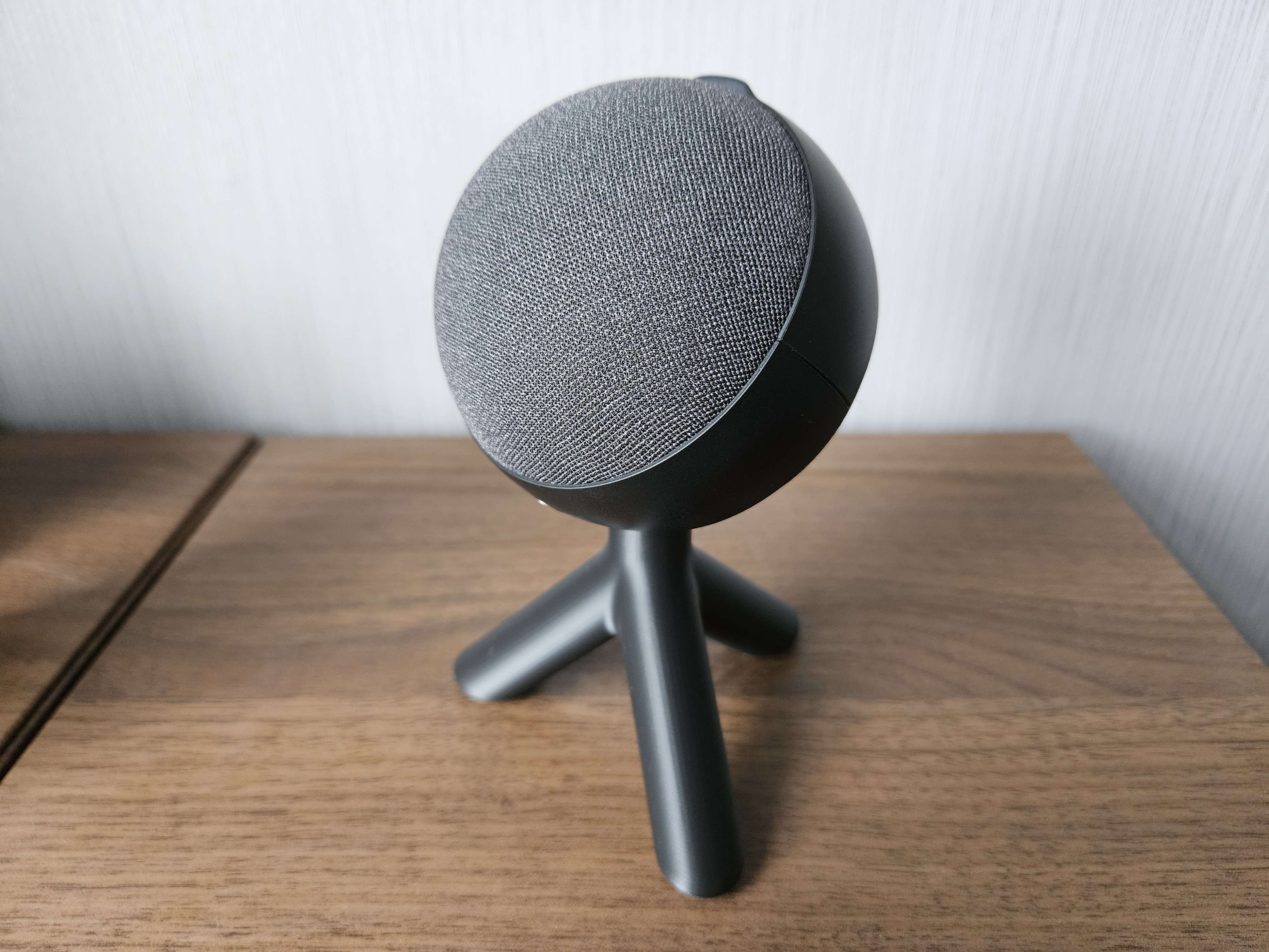 Low-Profile Desk Microphone Stand