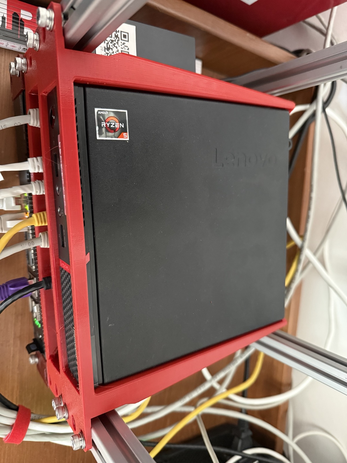 Lenovo ThinkCenter Tiny 10" AL2020 rackmount