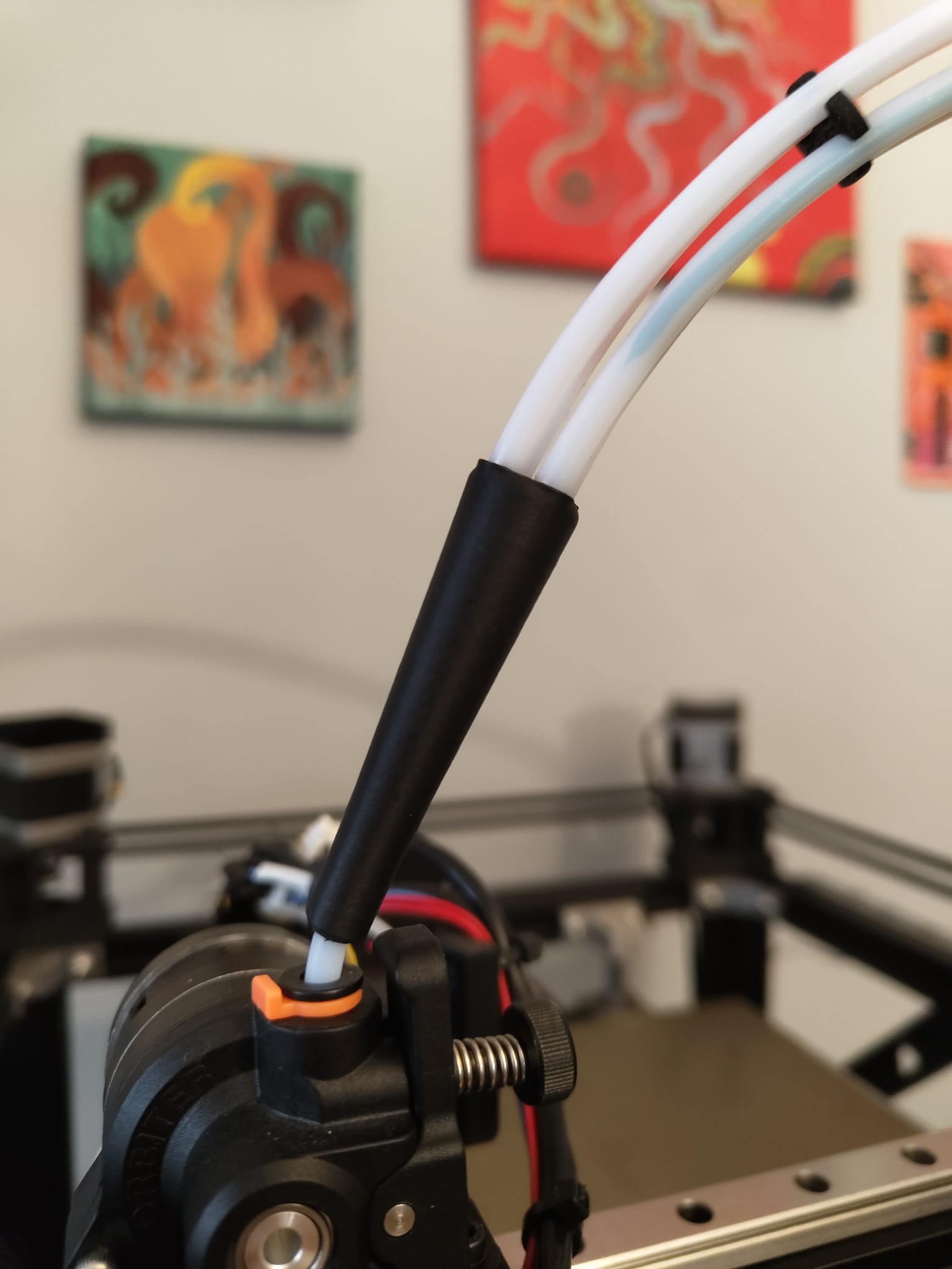 Ultra low angle 4->1 PTFE splitter