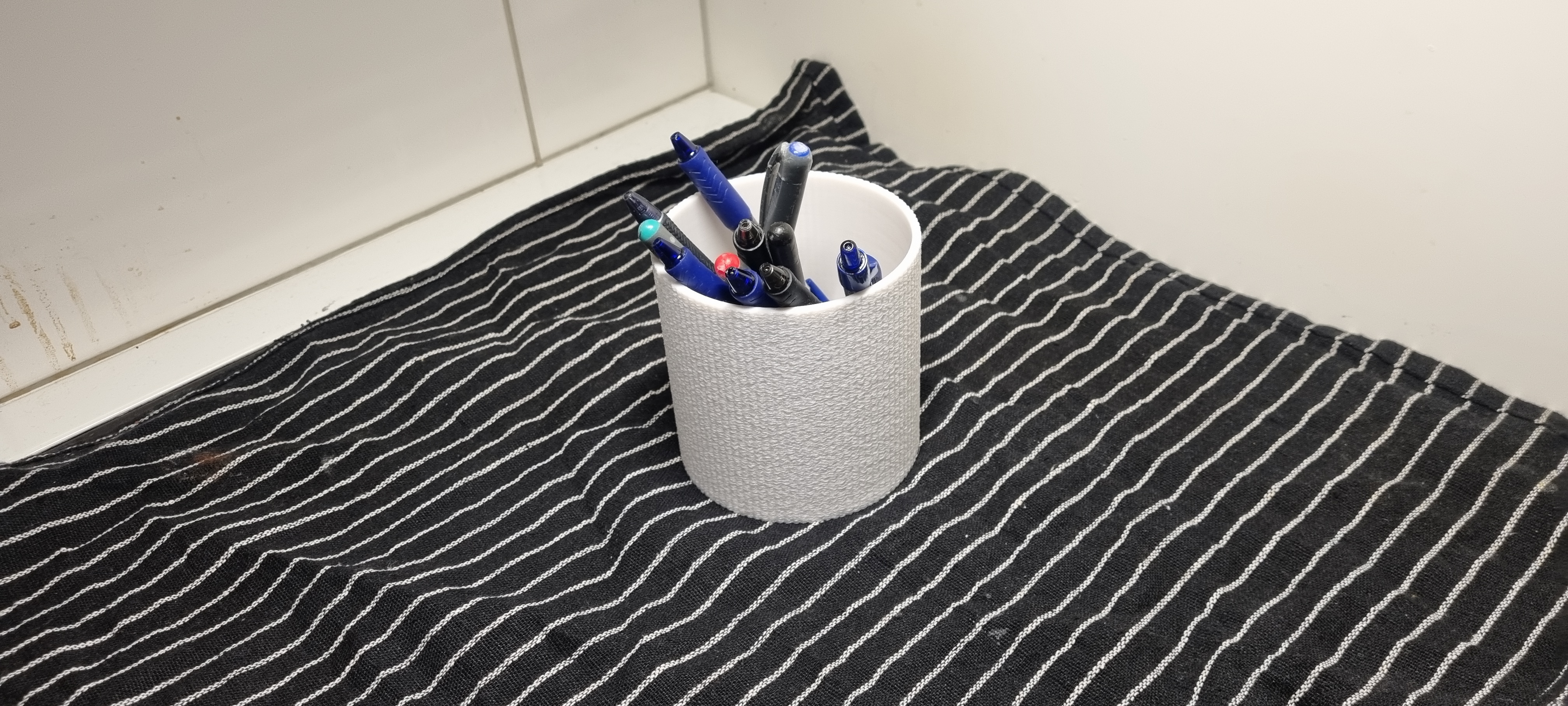 Fuzzy Penholder / Organizer