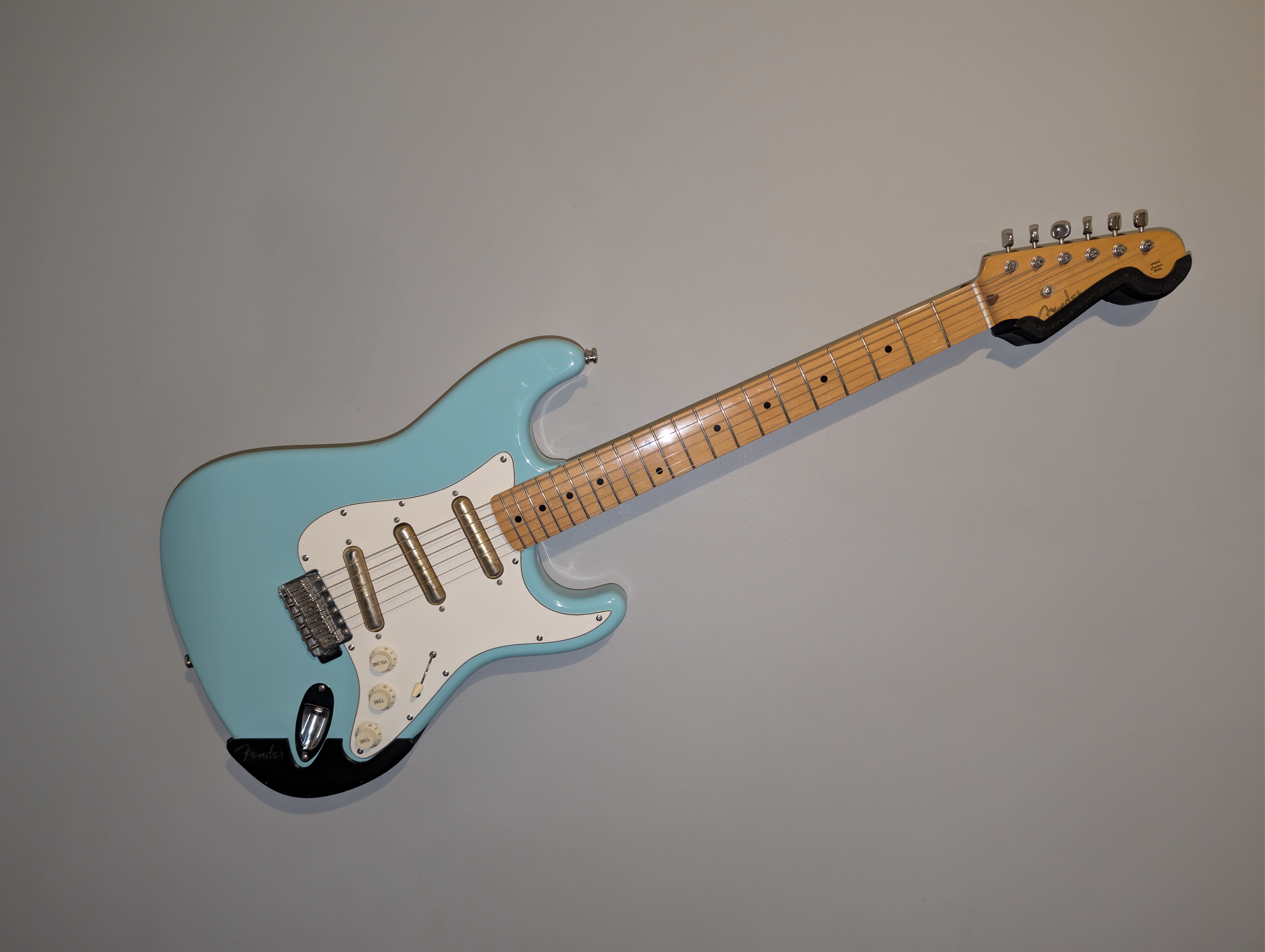 Fender Stratocaster wall mount