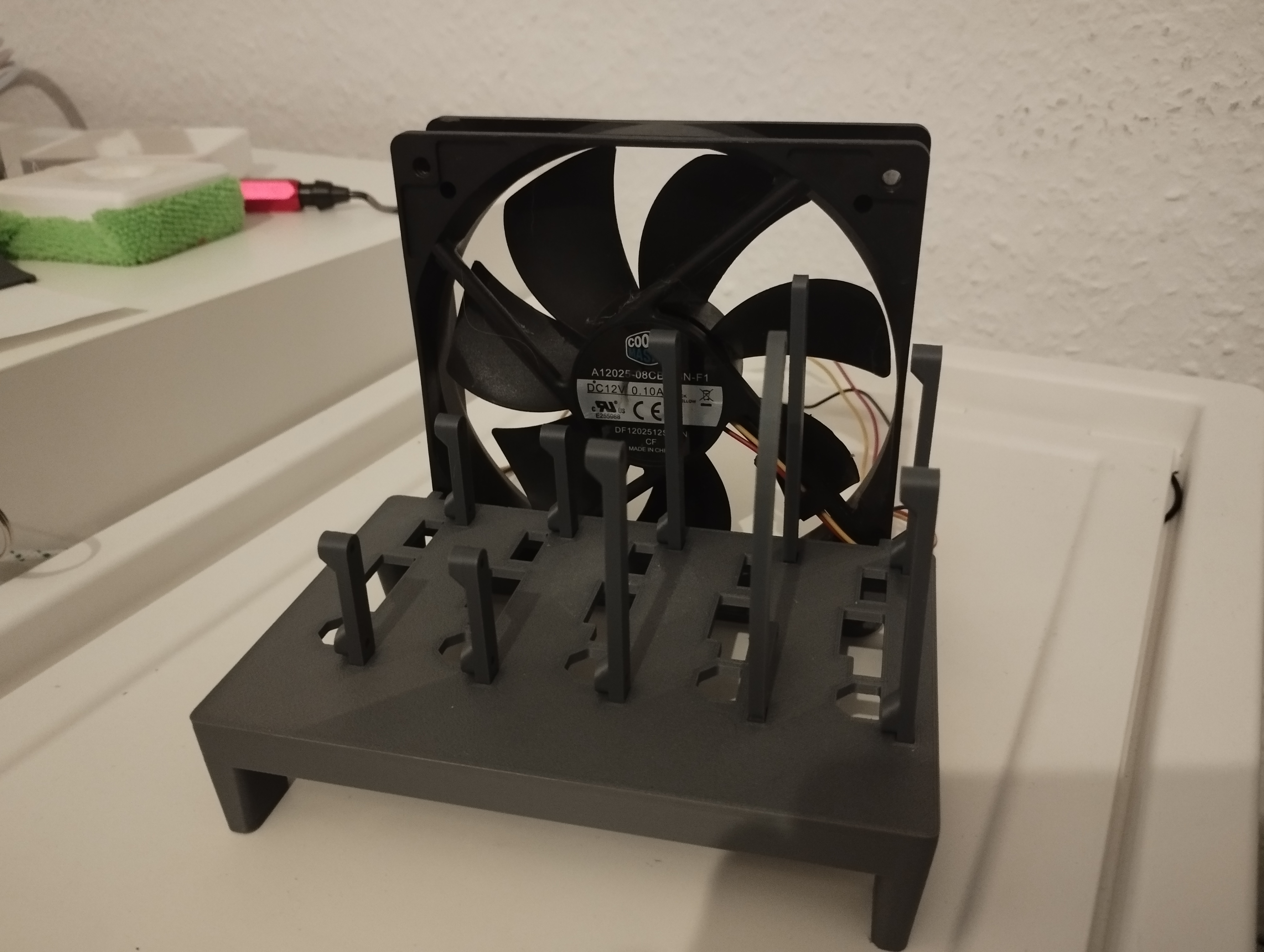 Compact Raspberry Pi Rack with 120mm Fan mount