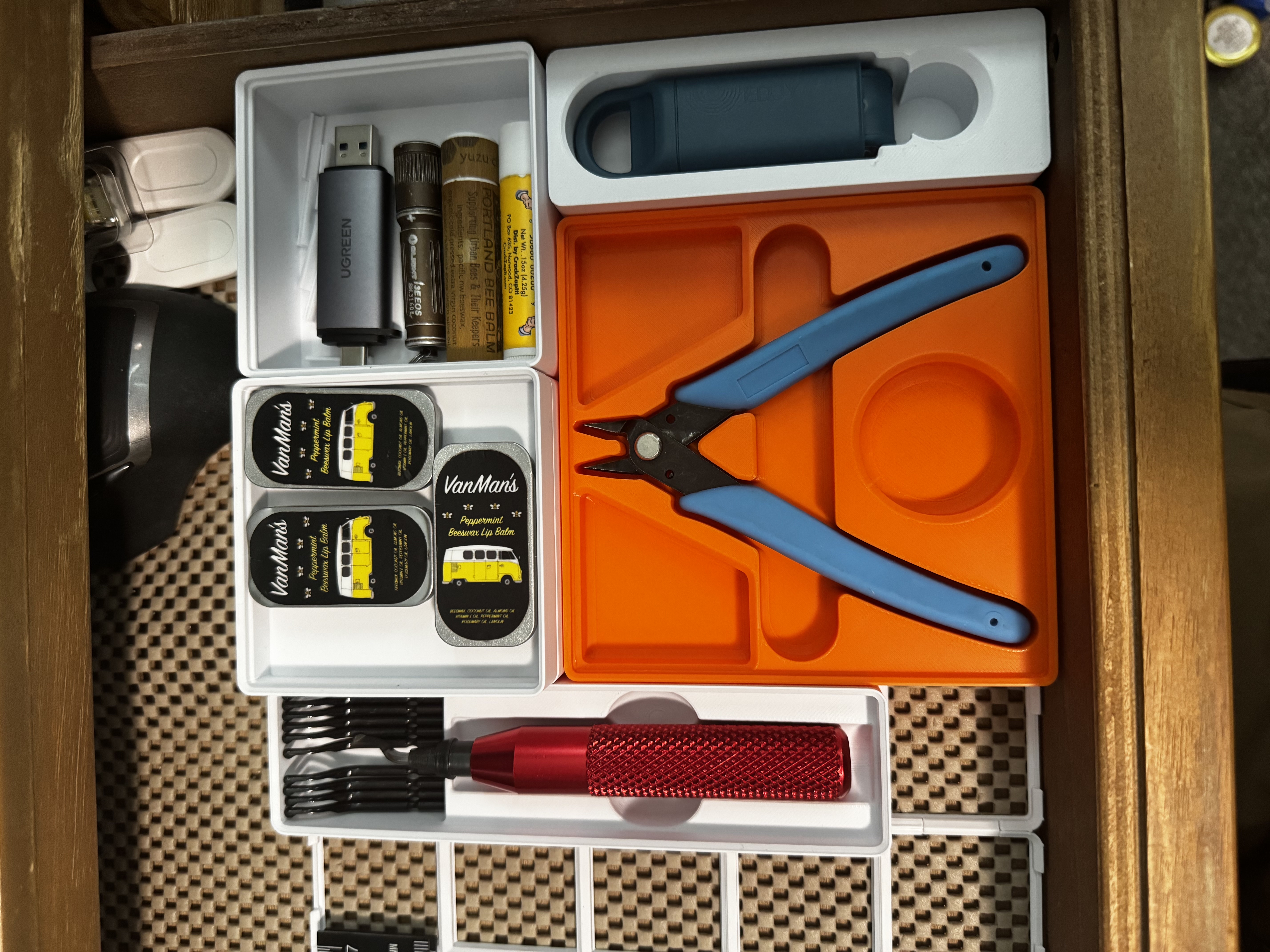 Gridfinity Clipper/Snips holder (3x3)