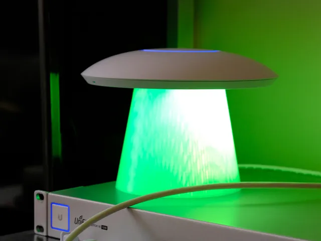 Unifi AP UFO Tractor Beam Base