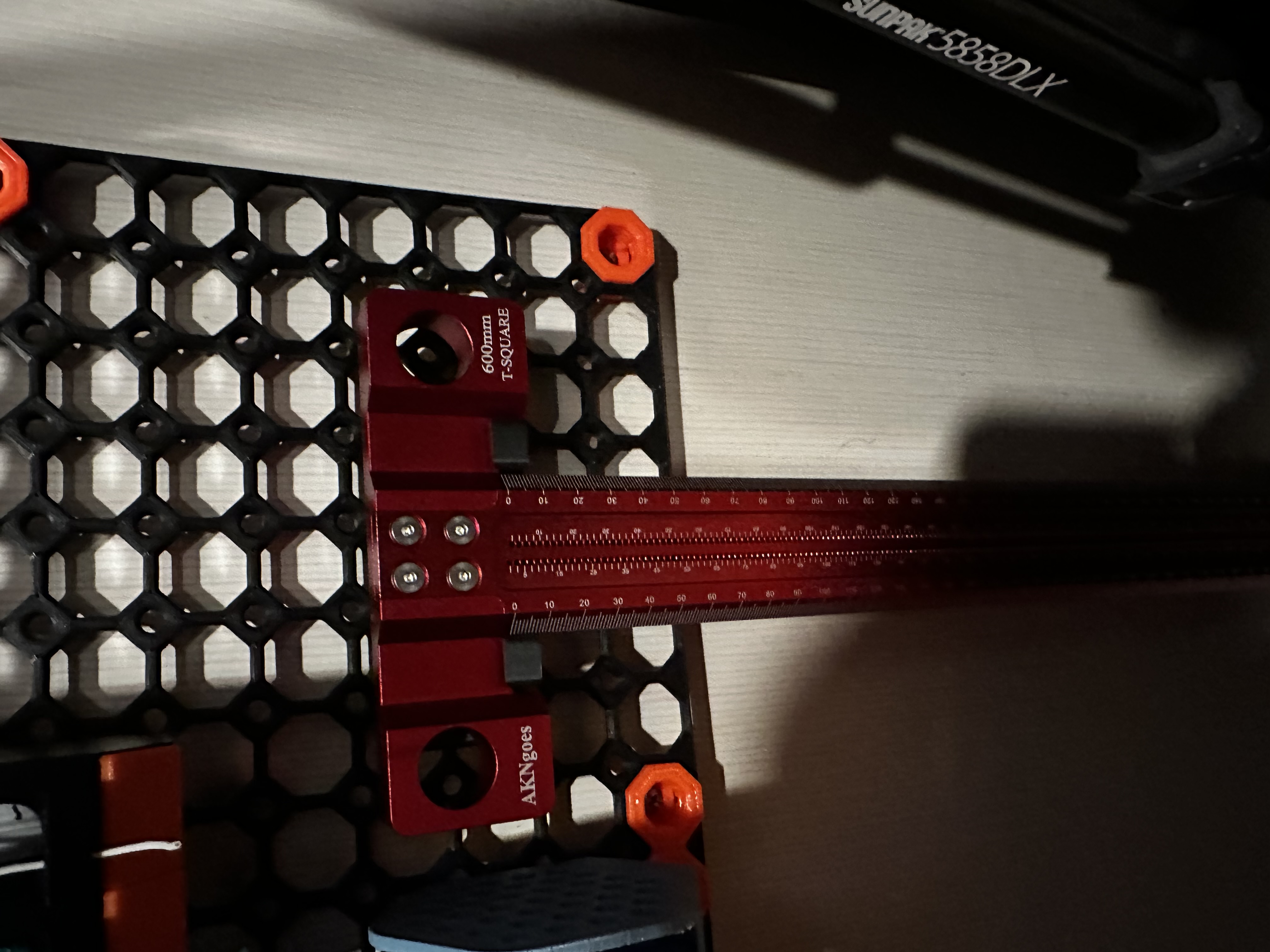 TSquare Hanger for Multiboard