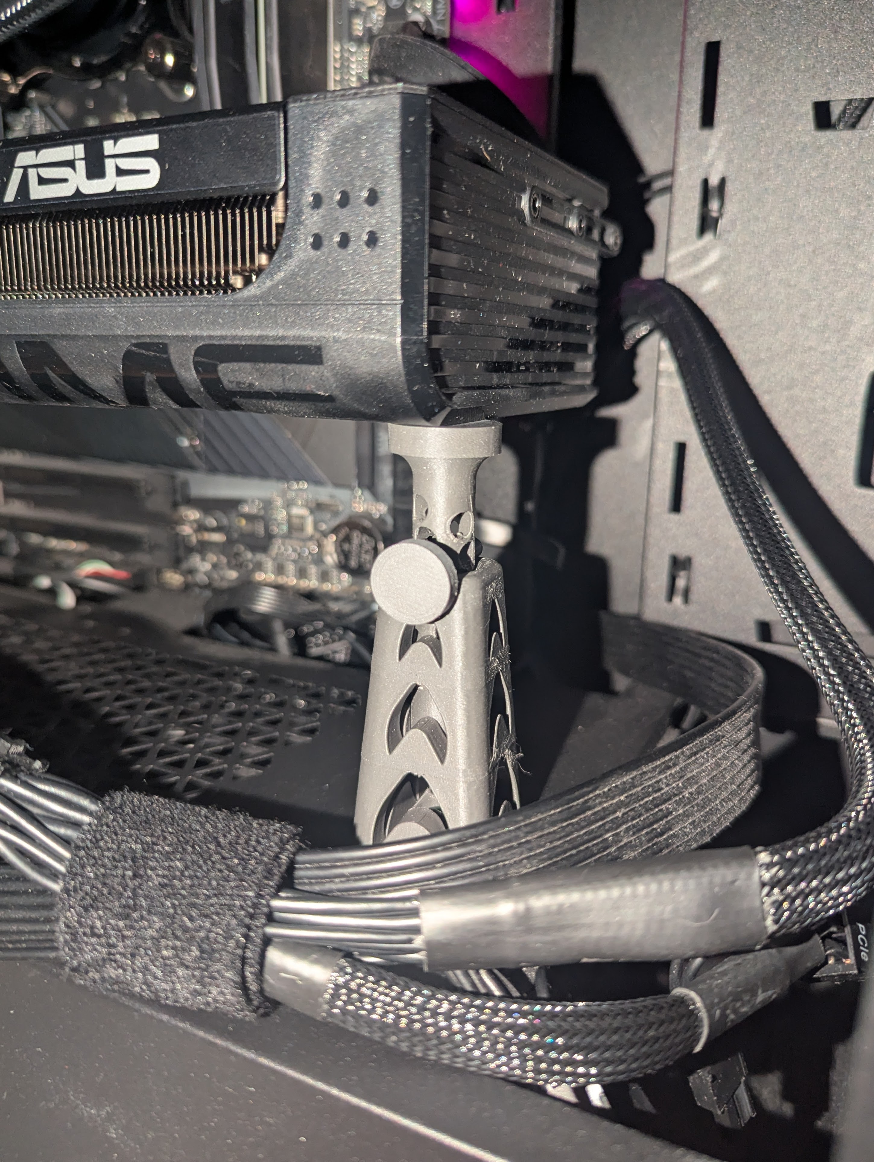 GPU Support Stand