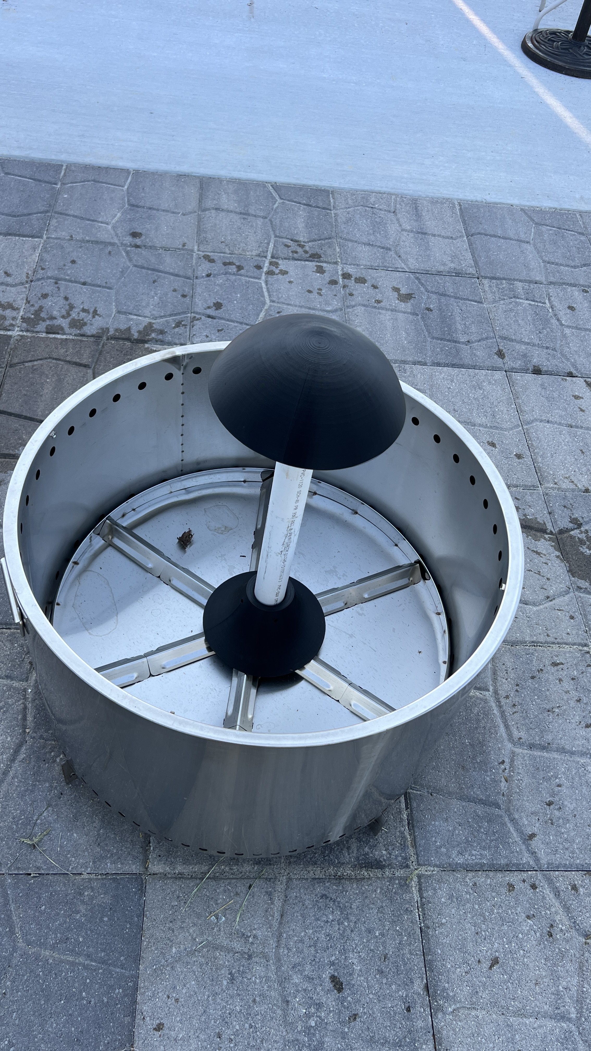 Smokless Fire Pit Cover Lift