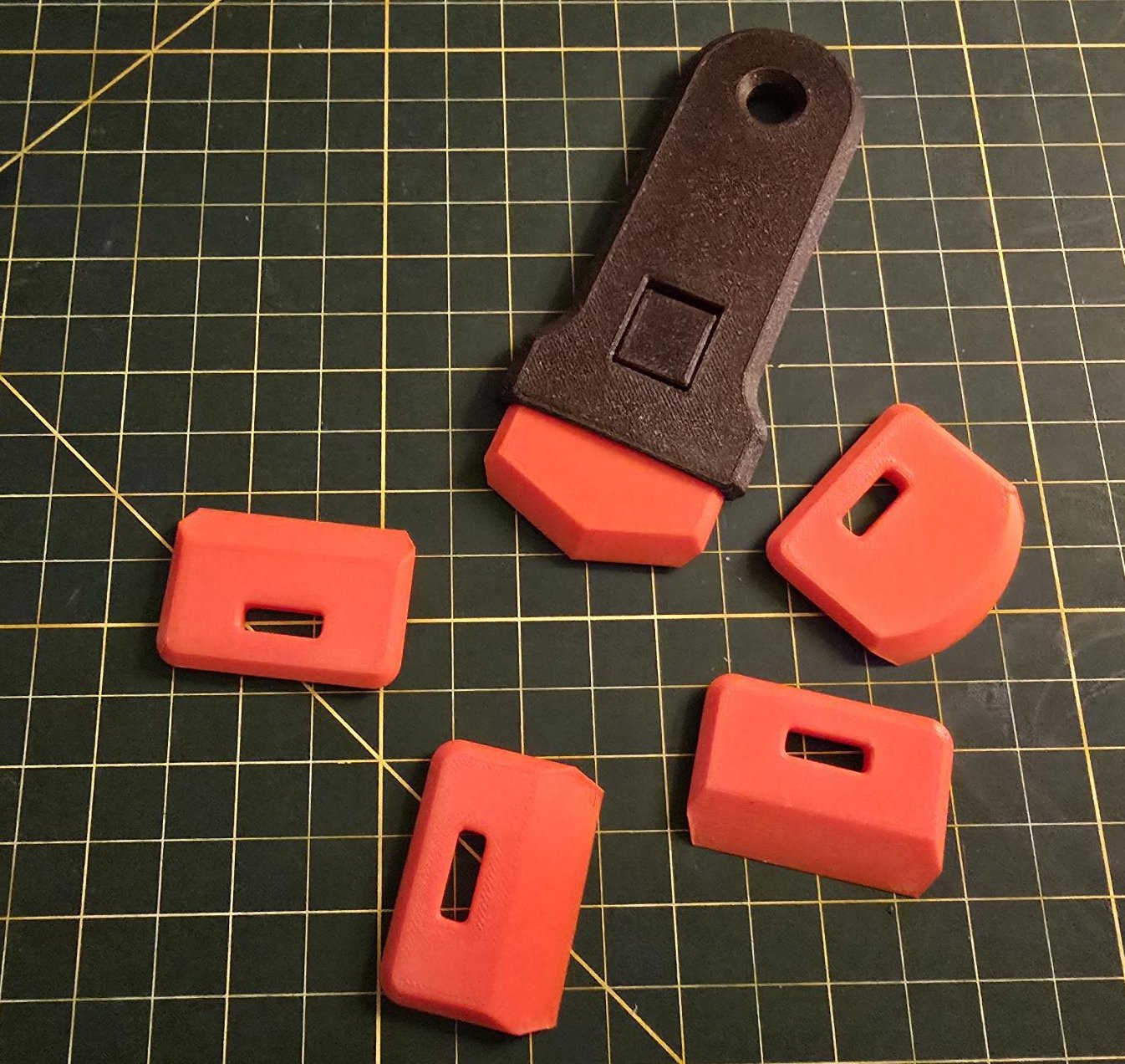 Bed Scraper with Snap-In Blades (Updated)