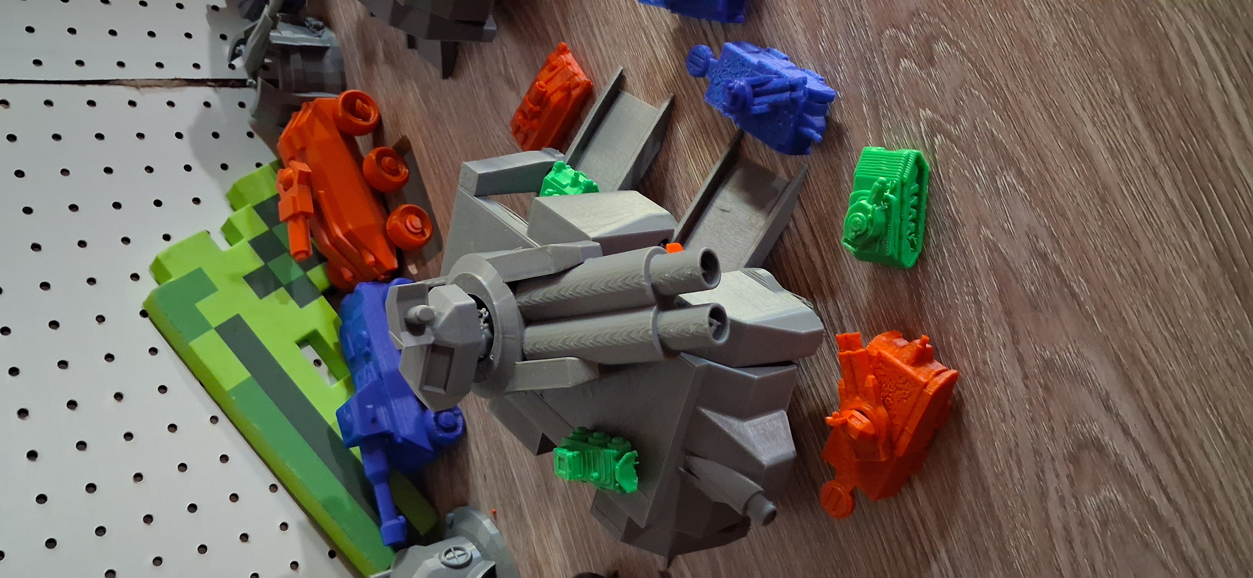 Print in Place Big Tank Command Center Playset