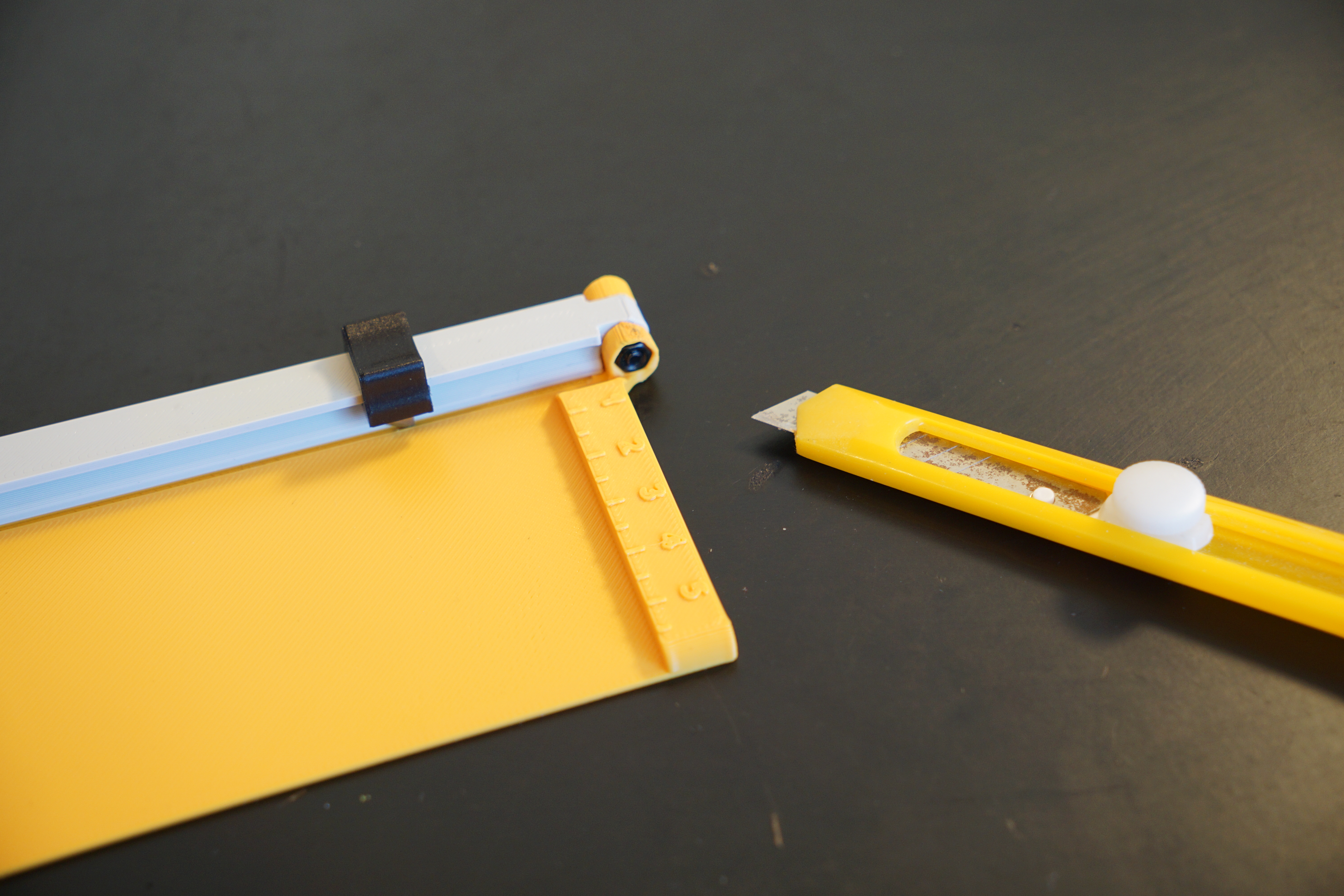 Sliding label cutter — thumbnail 4