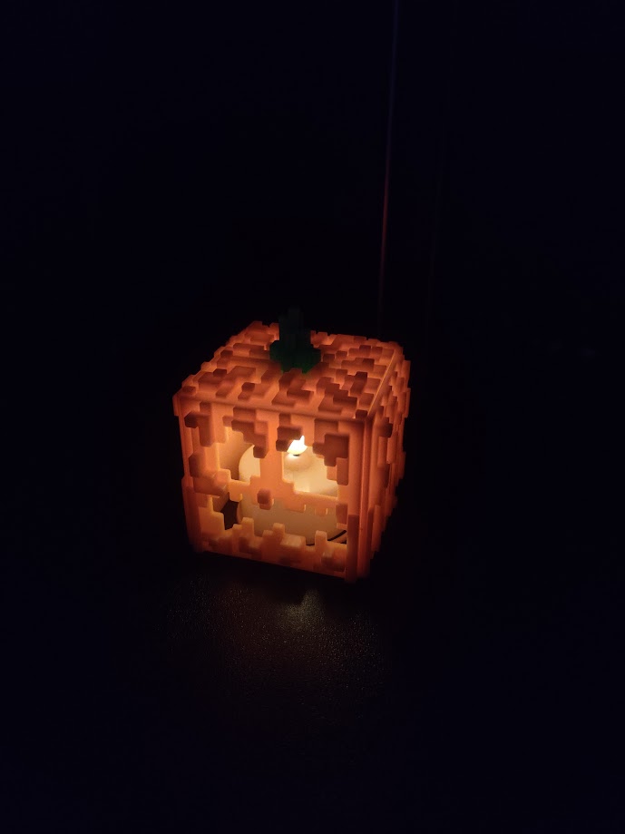 Minecraft Pumpkin Jack O'Lantern with Electric Tea Light