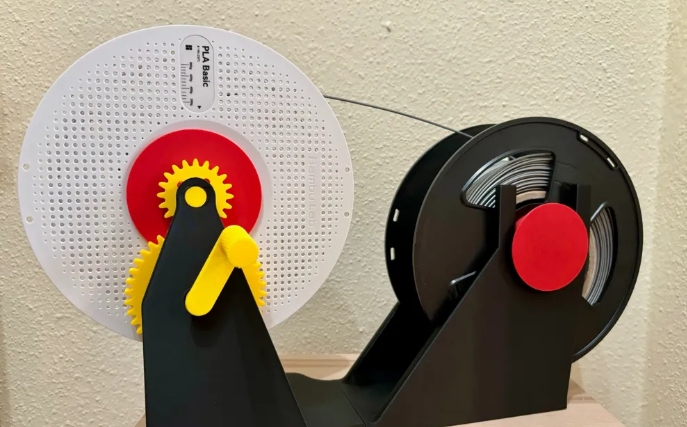 Manual filament spool winder