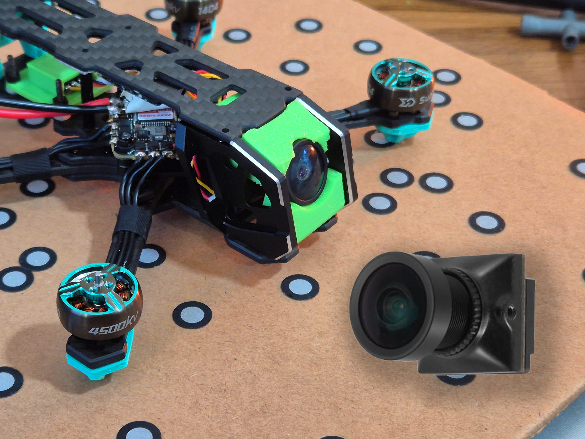 Sub250 OasisFly30 Caddx Ratel Micro 1500TVL Camera mount
