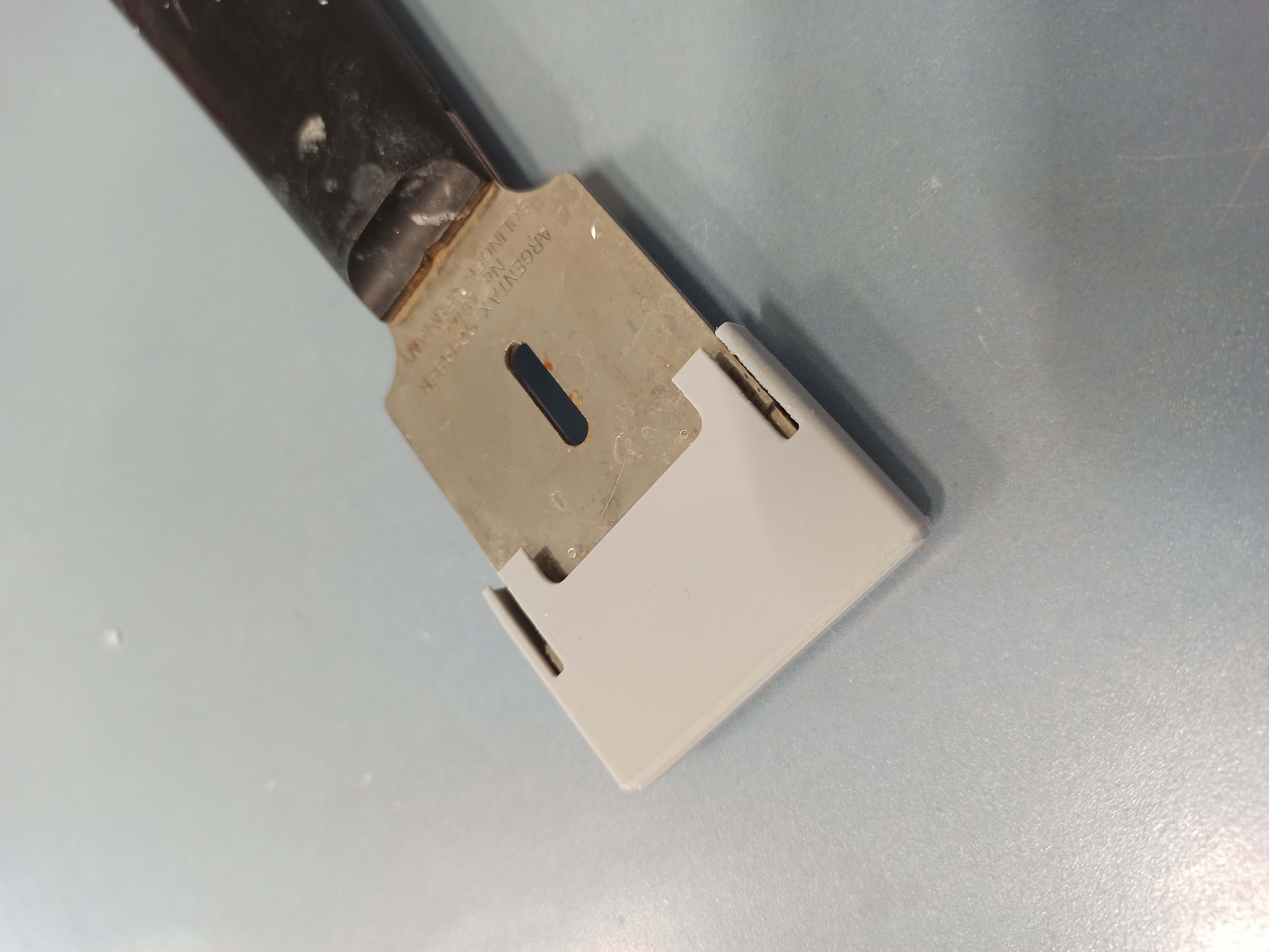 Protective Cap for Martor Argentax No. 46144 scraper