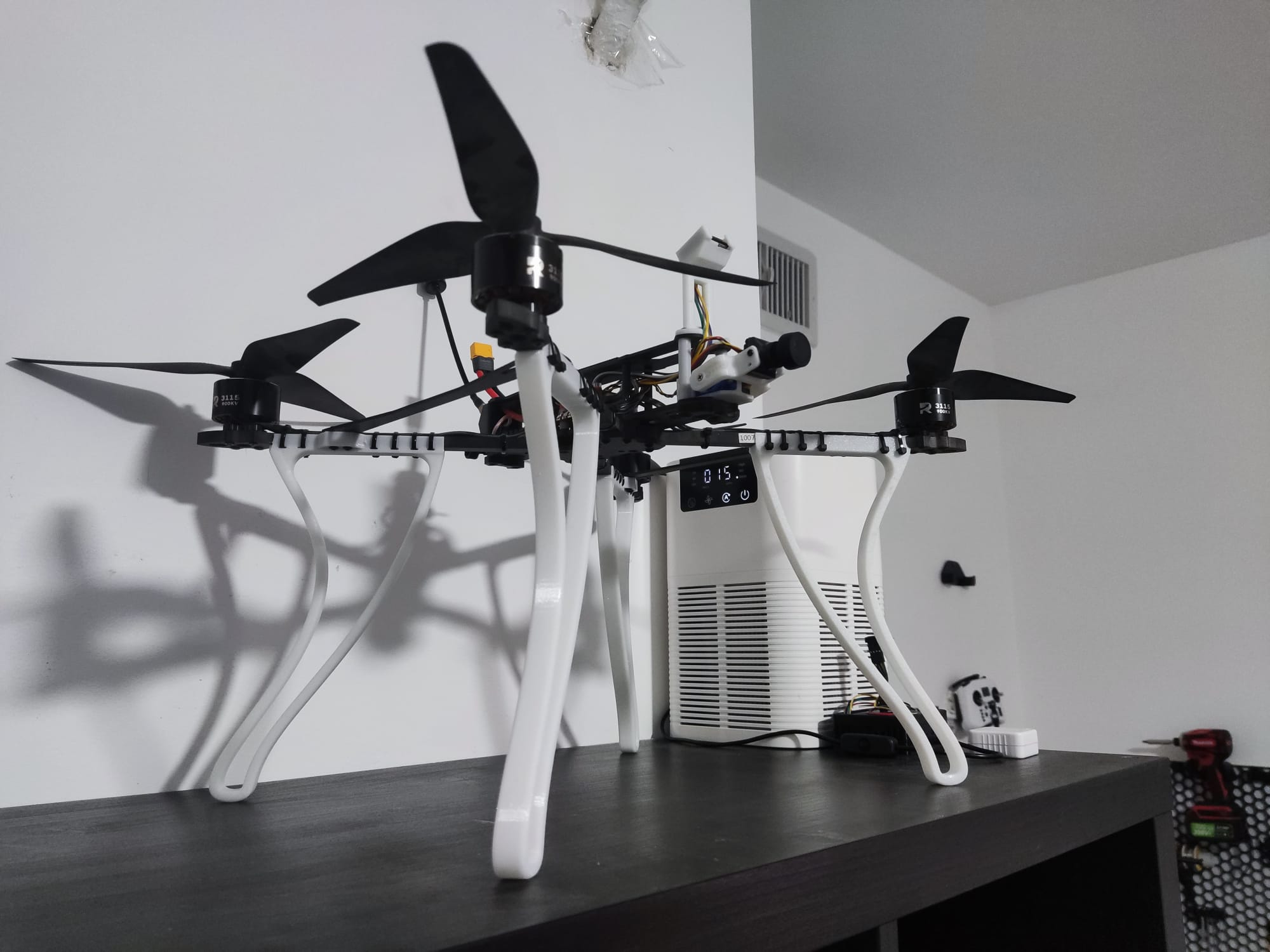 A very long 10 inch fpv quadcopter drone leg
