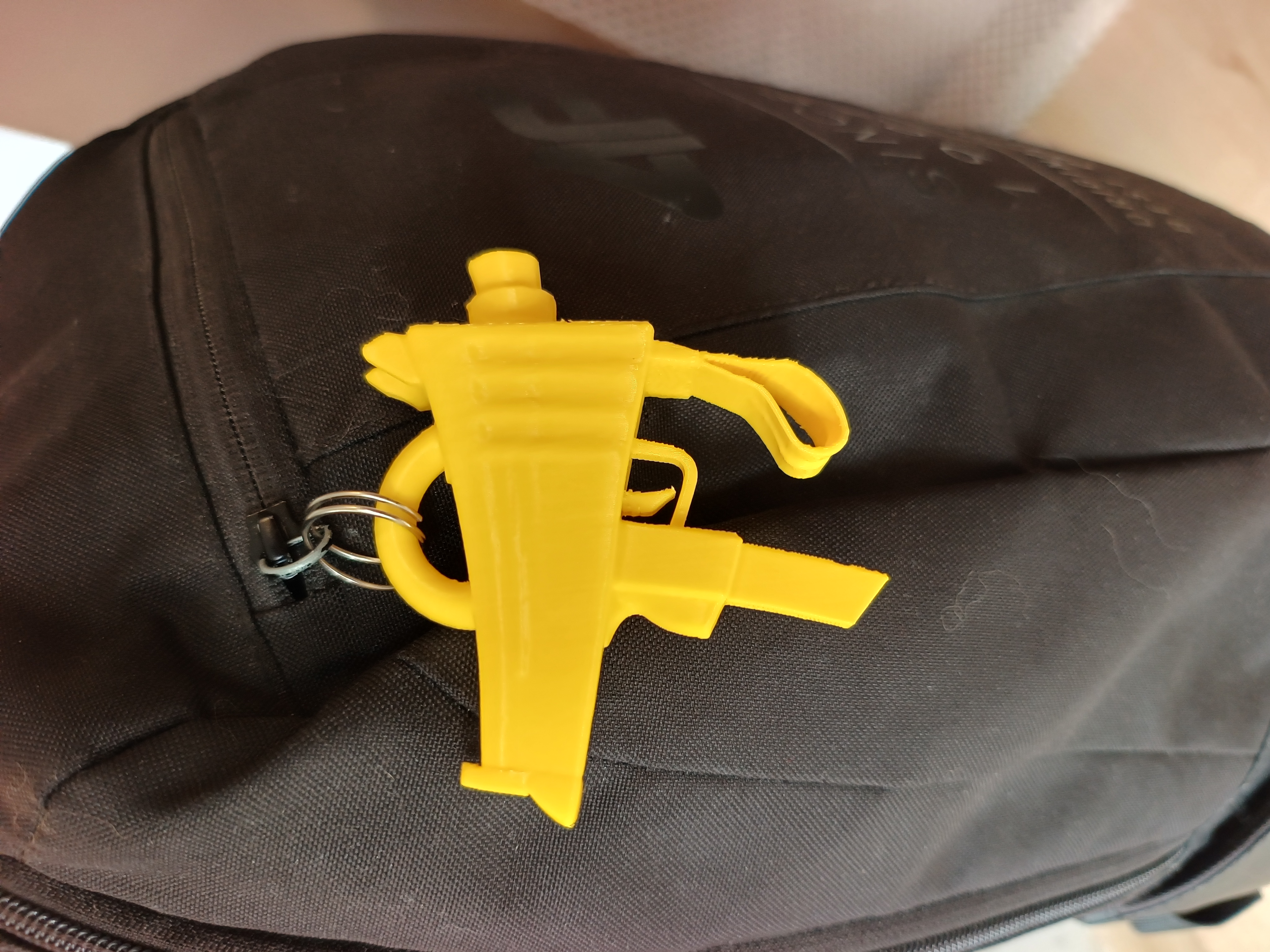 Disco MAC / Backsplash / MAC-10 CS2 charm