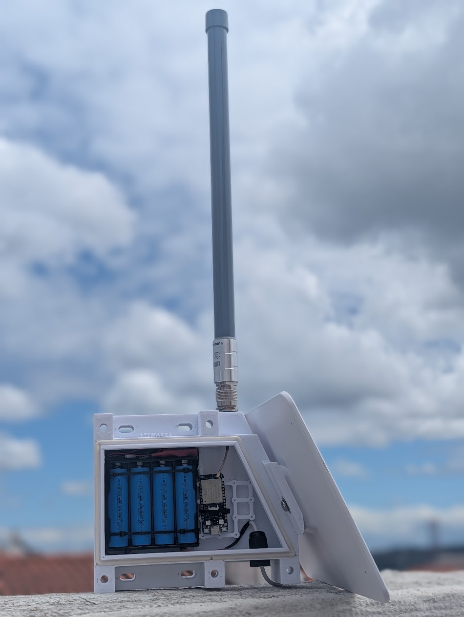 LoRa Meshcore / Meshtastic Solar Repeater / Node 175mm
