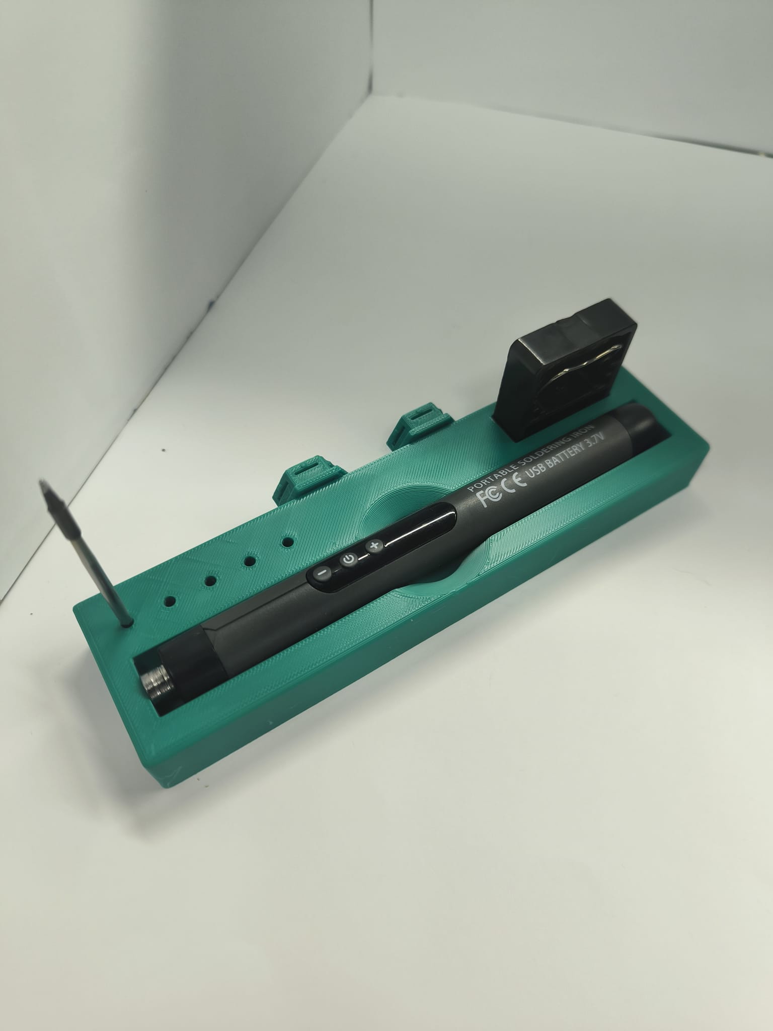 Usb soldering iron C200L holder for honeycomb.